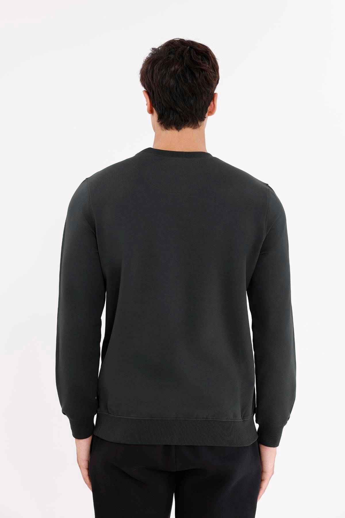 Minimal Logolu Bisiklet Yaka Ribana Manşetli Rahat Kalıp Mevsimlik Sweatshirt