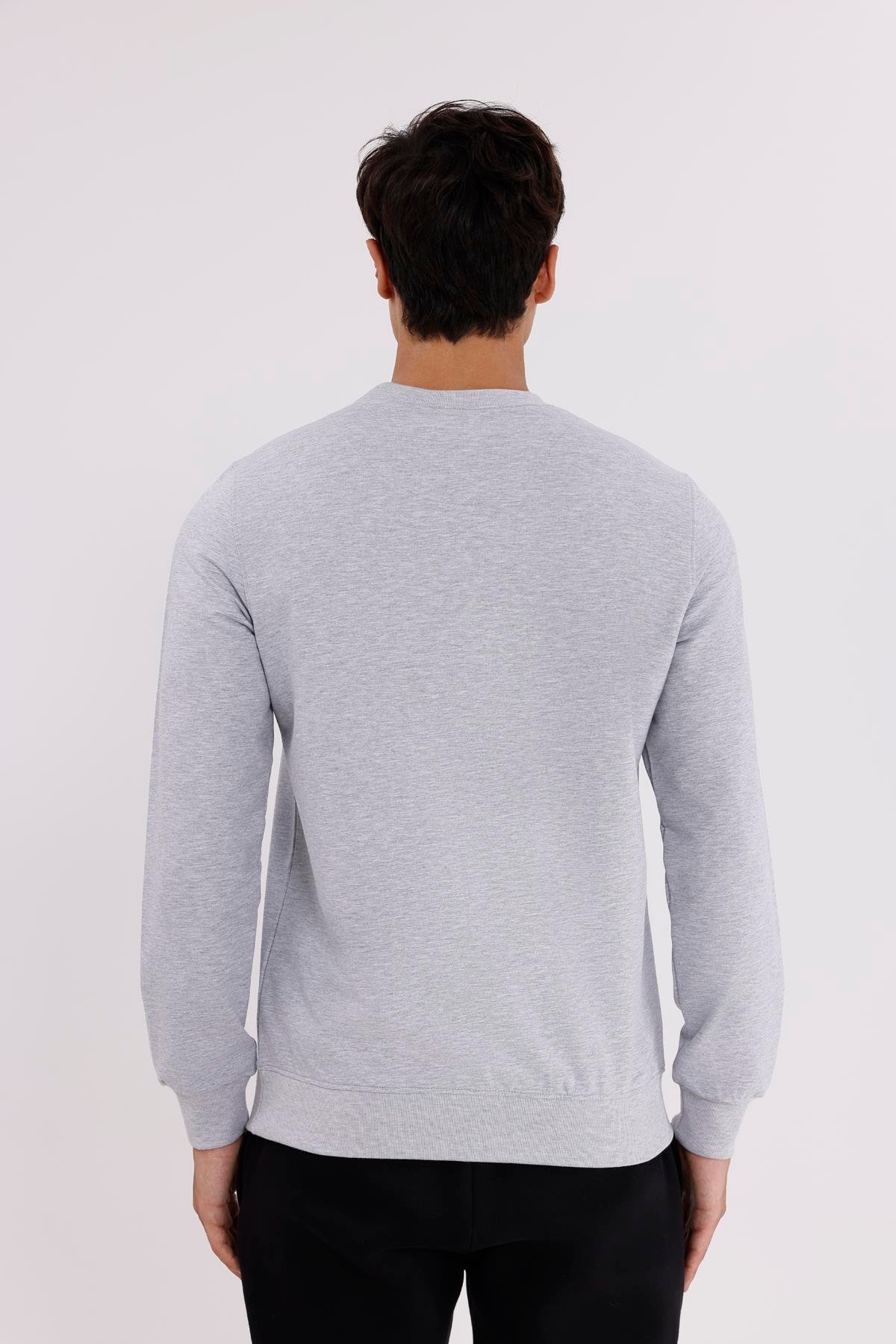 Minimal Logolu Bisiklet Yaka Ribana Manşetli Rahat Kalıp Mevsimlik Sweatshirt