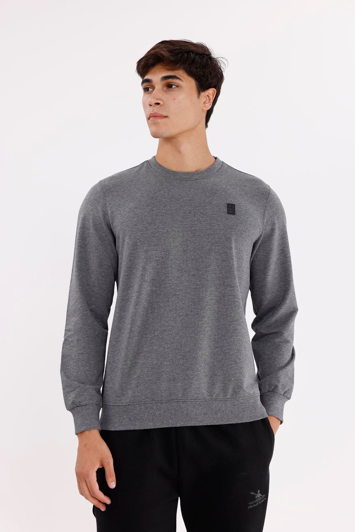 Minimal Logolu Bisiklet Yaka Ribana Manşetli Rahat Kalıp Mevsimlik Sweatshirt