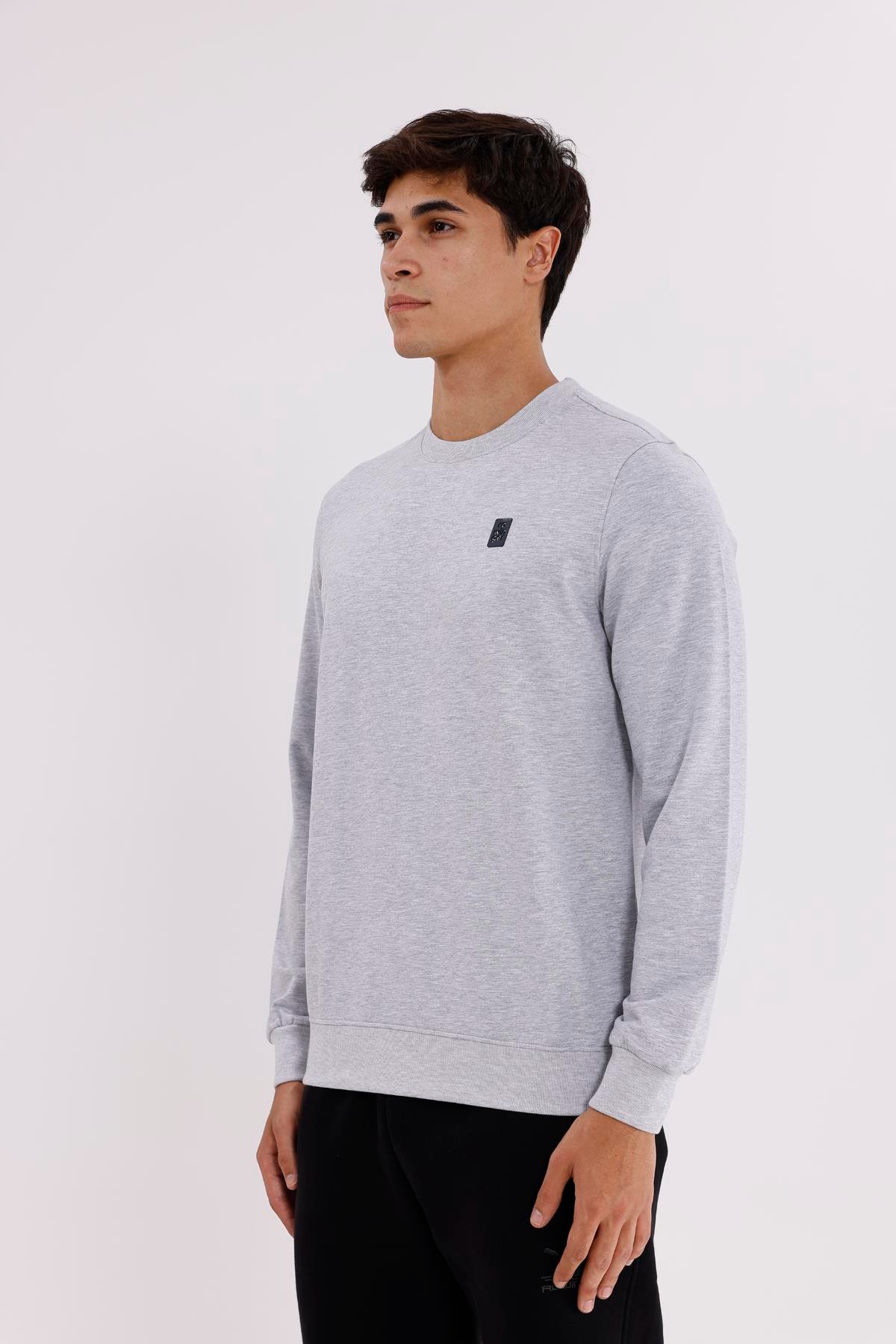 Minimal Logolu Bisiklet Yaka Ribana Manşetli Rahat Kalıp Mevsimlik Sweatshirt