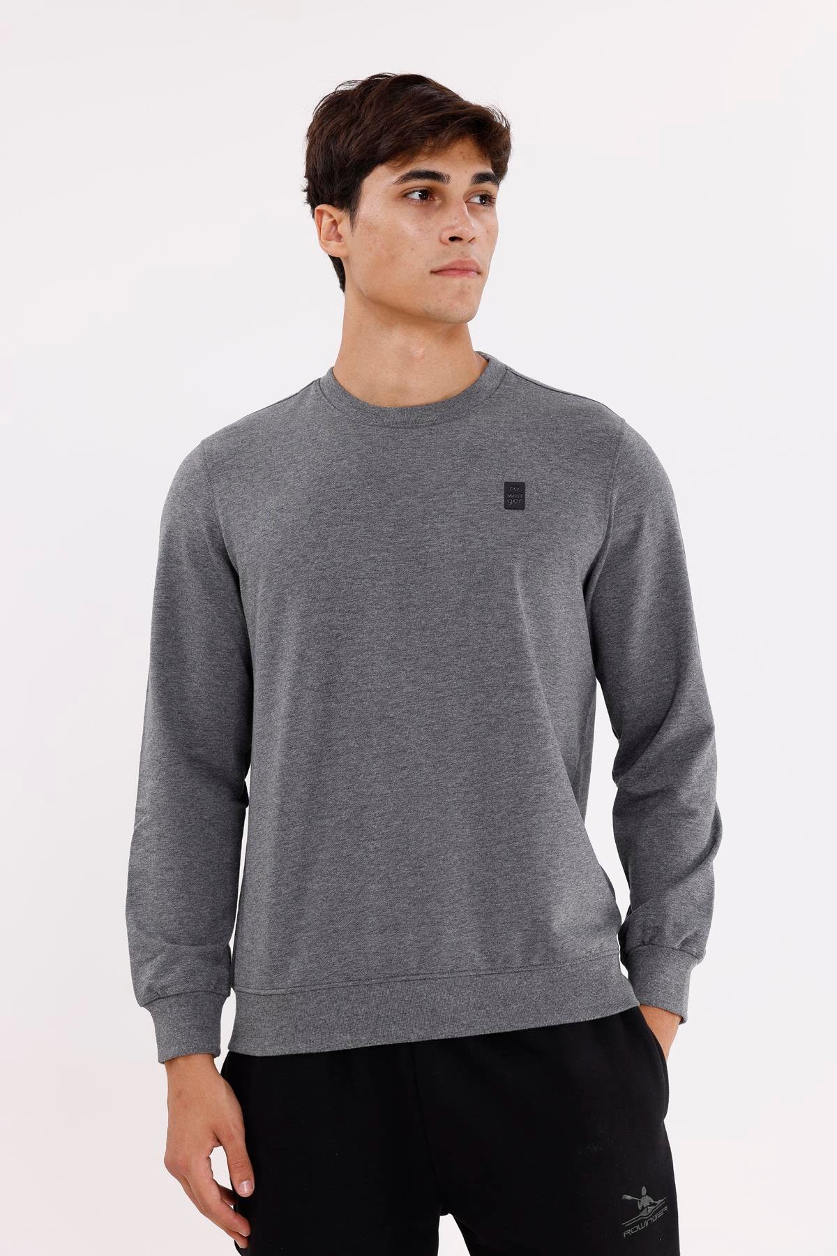 Minimal Logolu Bisiklet Yaka Ribana Manşetli Rahat Kalıp Mevsimlik Sweatshirt