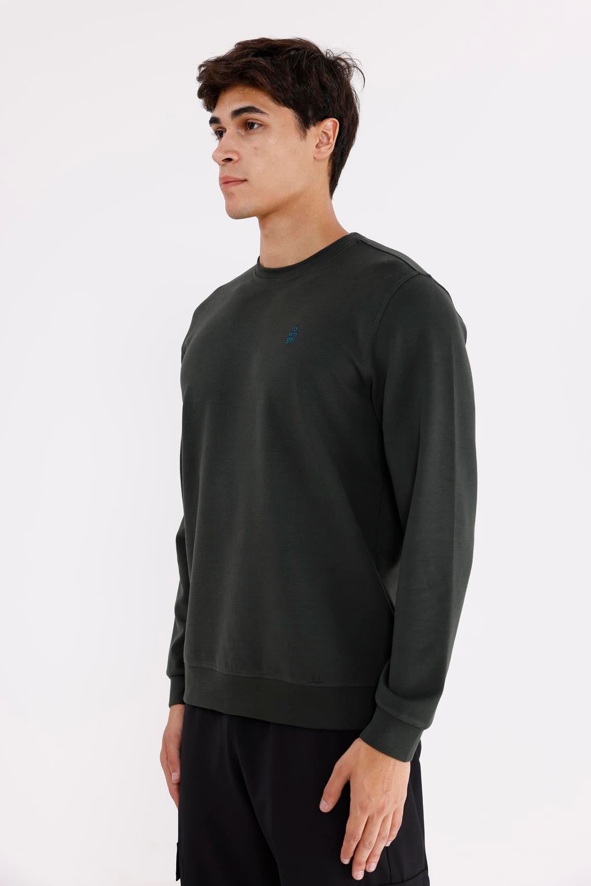 Modal Karışımlı Yumuşak Dokulu Rahat Kalıp Esnek Kullanım Sunan Sweatshirt