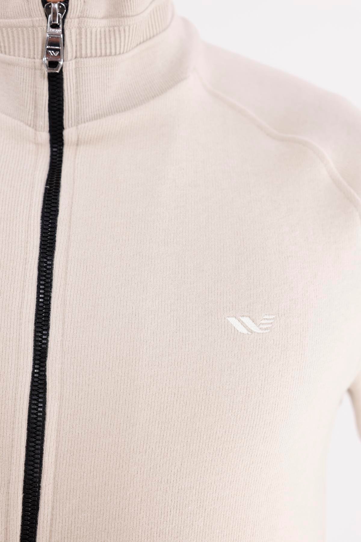 Polo Yaka Rahat Kalıp Selanik Yapıda Mevsimlik Spor Görünümlü Sweatshirt