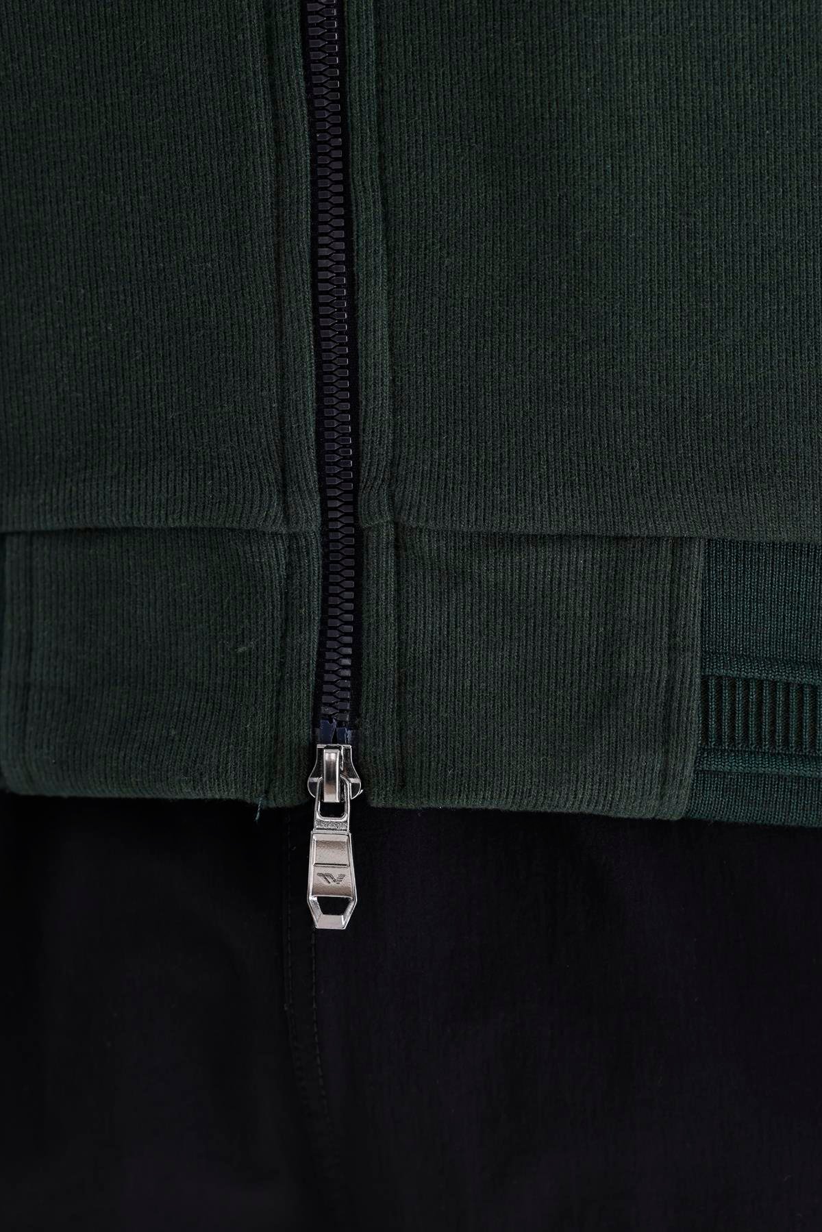 Polo Yaka Rahat Kalıp Selanik Yapıda Mevsimlik Spor Görünümlü Sweatshirt