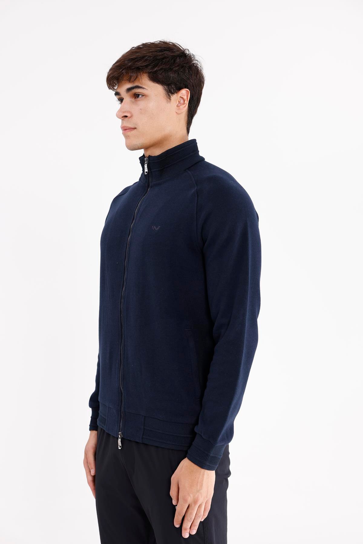 Polo Yaka Rahat Kalıp Selanik Yapıda Mevsimlik Spor Görünümlü Sweatshirt