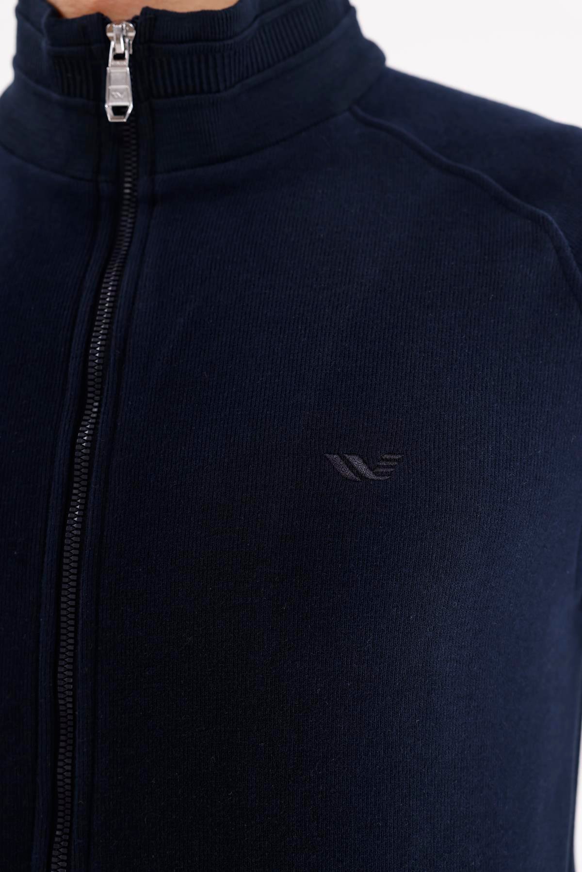 Polo Yaka Rahat Kalıp Selanik Yapıda Mevsimlik Spor Görünümlü Sweatshirt