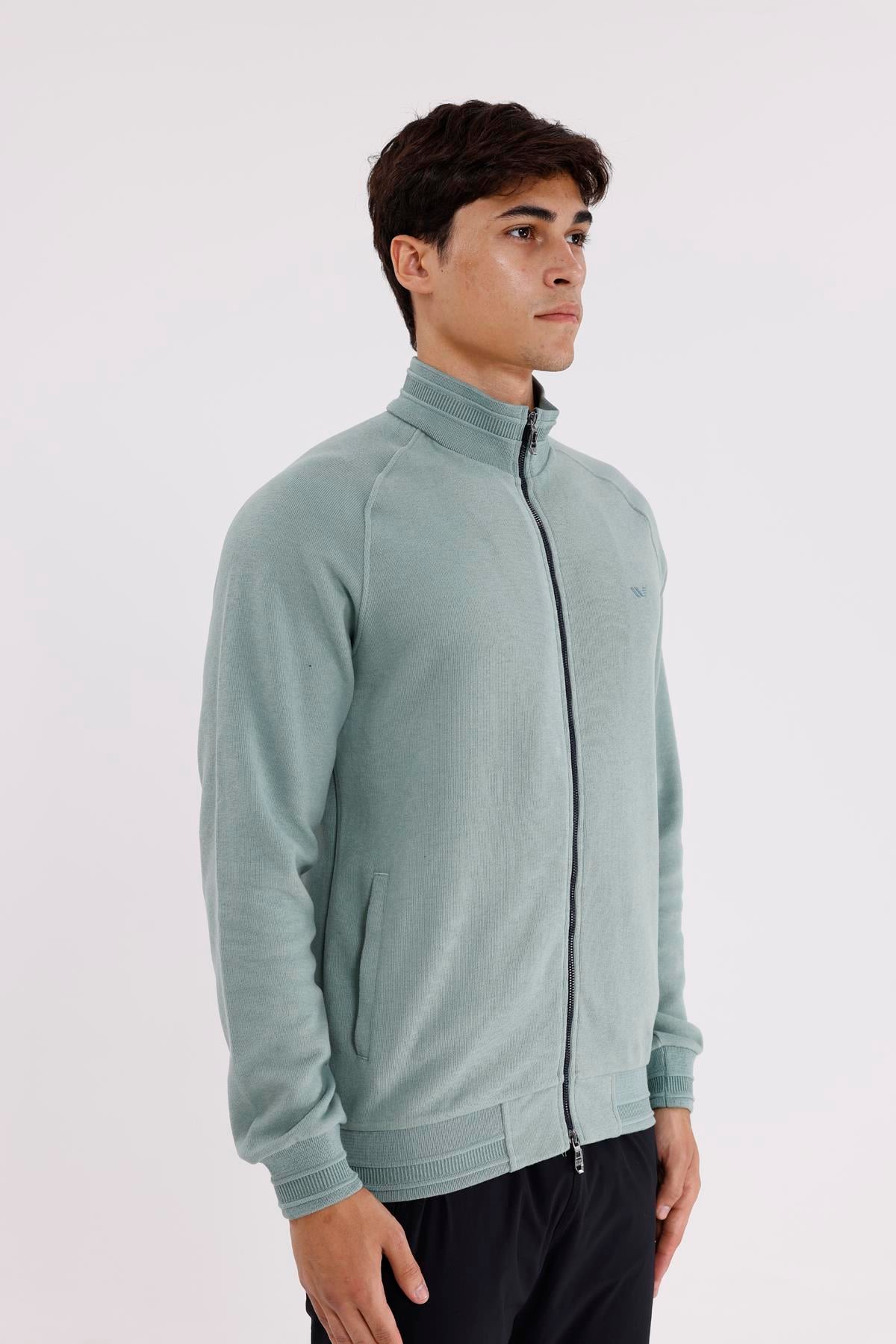 Polo Yaka Rahat Kalıp Selanik Yapıda Mevsimlik Spor Görünümlü Sweatshirt