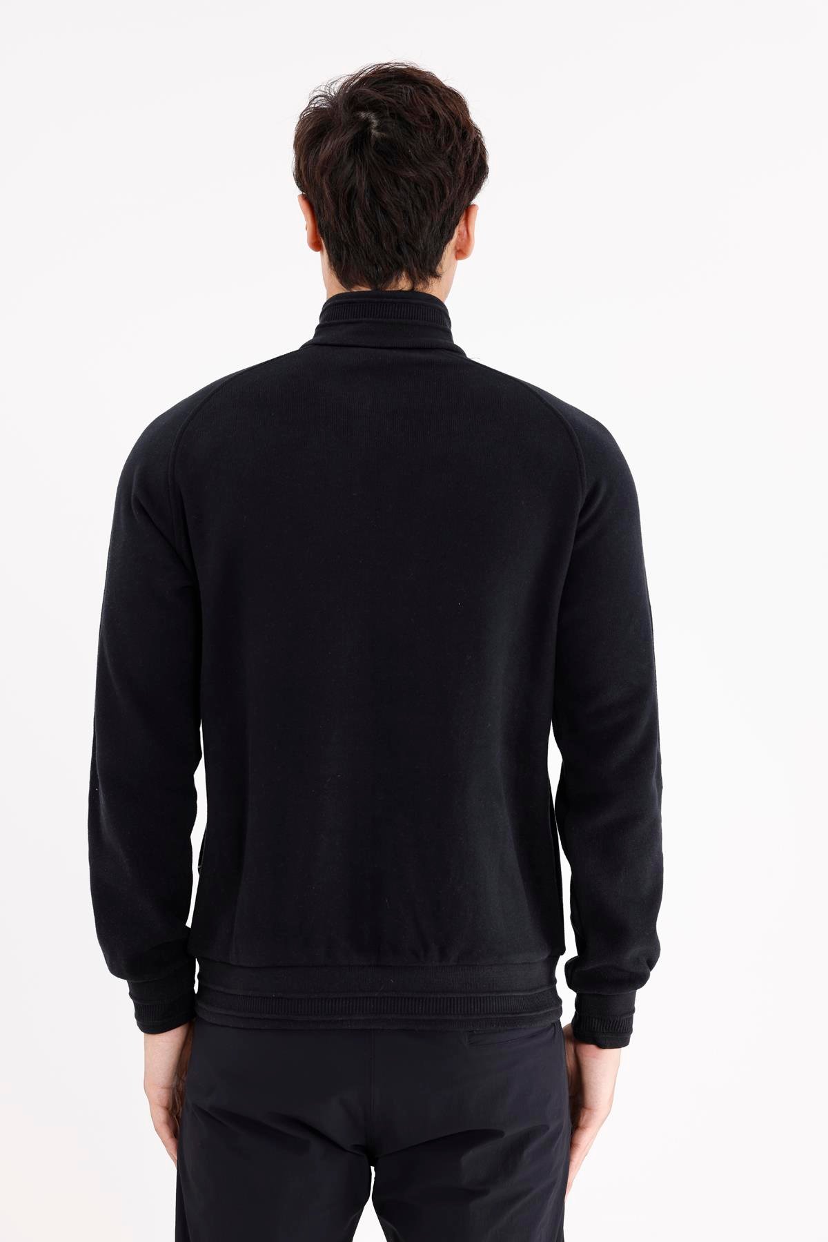 Polo Yaka Rahat Kalıp Selanik Yapıda Mevsimlik Spor Görünümlü Sweatshirt