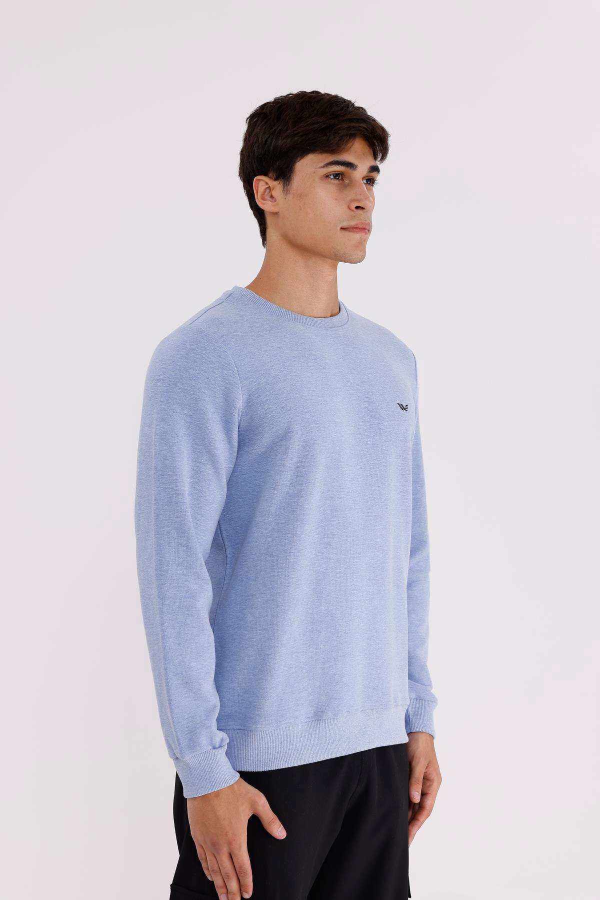 Selanik Dokulu Yumuşak Tutuşlu Rahat Kalıp Sade Tasarım Uzun Kollu Sweatshirt