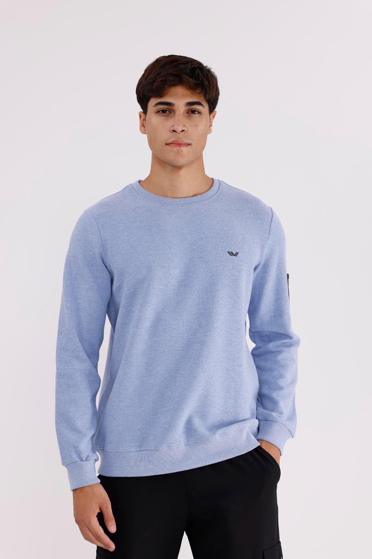 Selanik Dokulu Yumuşak Tutuşlu Rahat Kalıp Sade Tasarım Uzun Kollu Sweatshirt