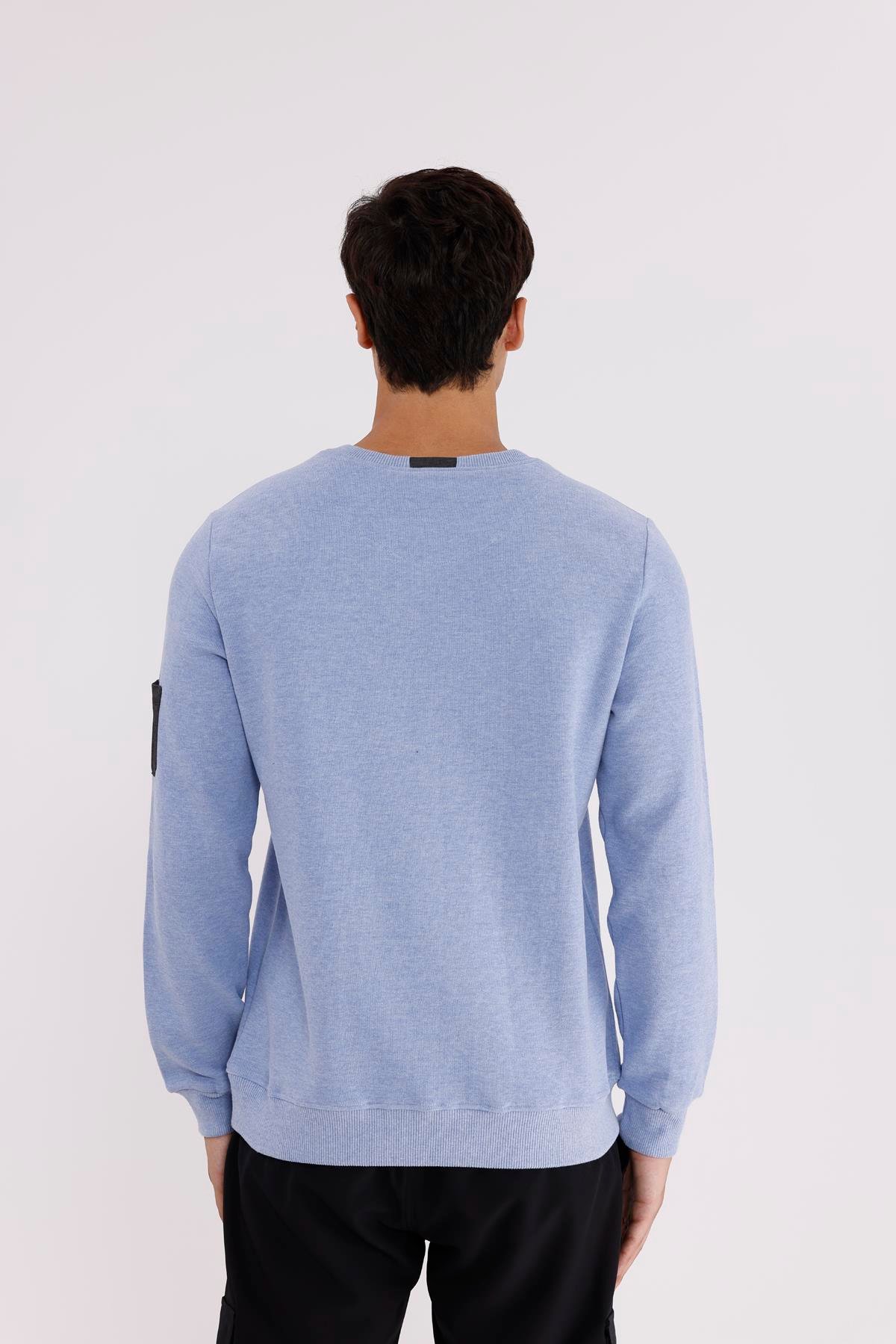 Selanik Dokulu Yumuşak Tutuşlu Rahat Kalıp Sade Tasarım Uzun Kollu Sweatshirt