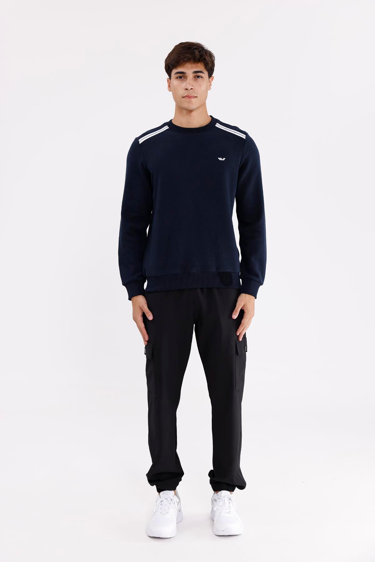 Selanik Kumaş Yapılı Esnek Manşetli Konforlu Rahat Kesim Sweatshirt