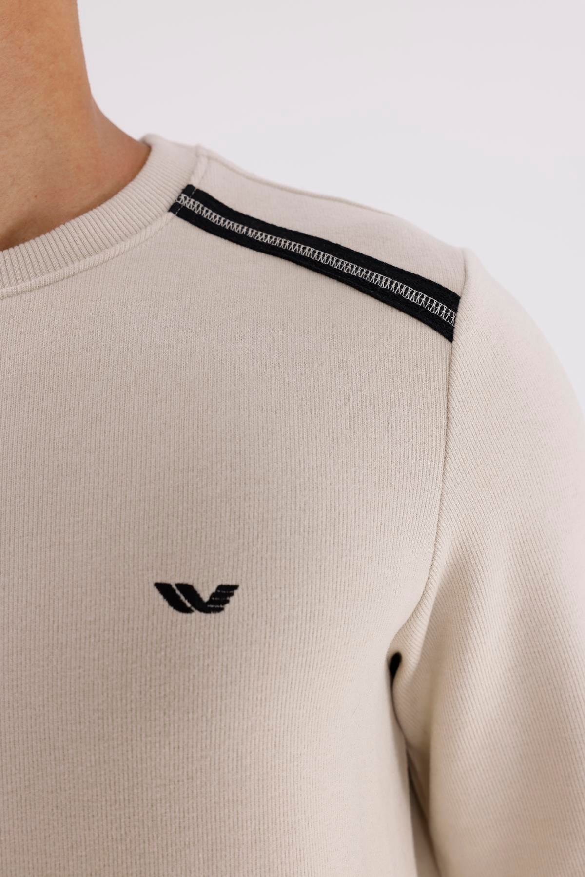 Selanik Kumaş Yapılı Esnek Manşetli Konforlu Rahat Kesim Sweatshirt