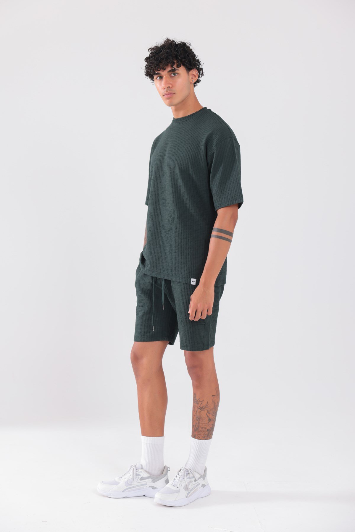 Waffle Dokulu Oversize T-Shirt ve Şort Erkek Takım