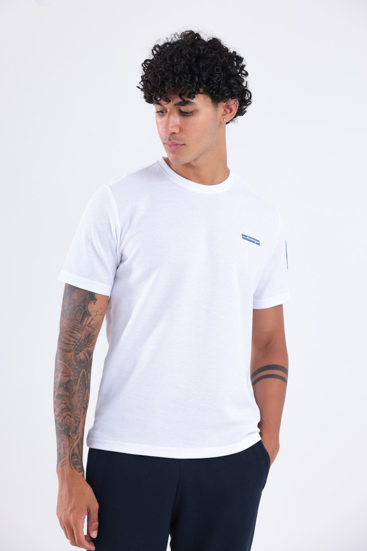 Waffle Örgü Dokulu Göğüs Logolu Kolda Mini Cep Detaylı Bisiklet Yaka Erkek Spor T-Shirt 