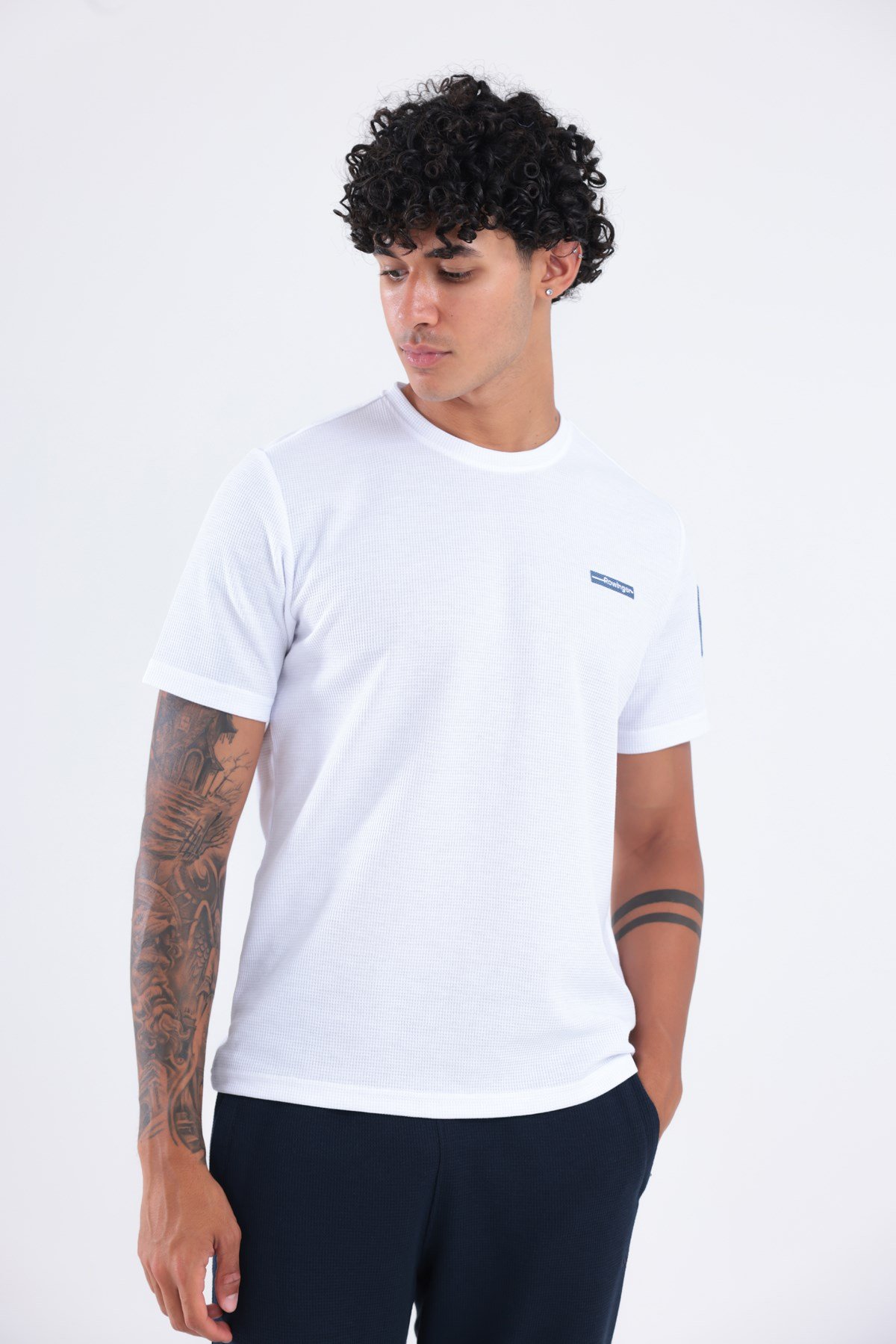 Waffle Örgü Dokulu Göğüs Logolu Kolda Mini Cep Detaylı Bisiklet Yaka Erkek Spor T-Shirt 
