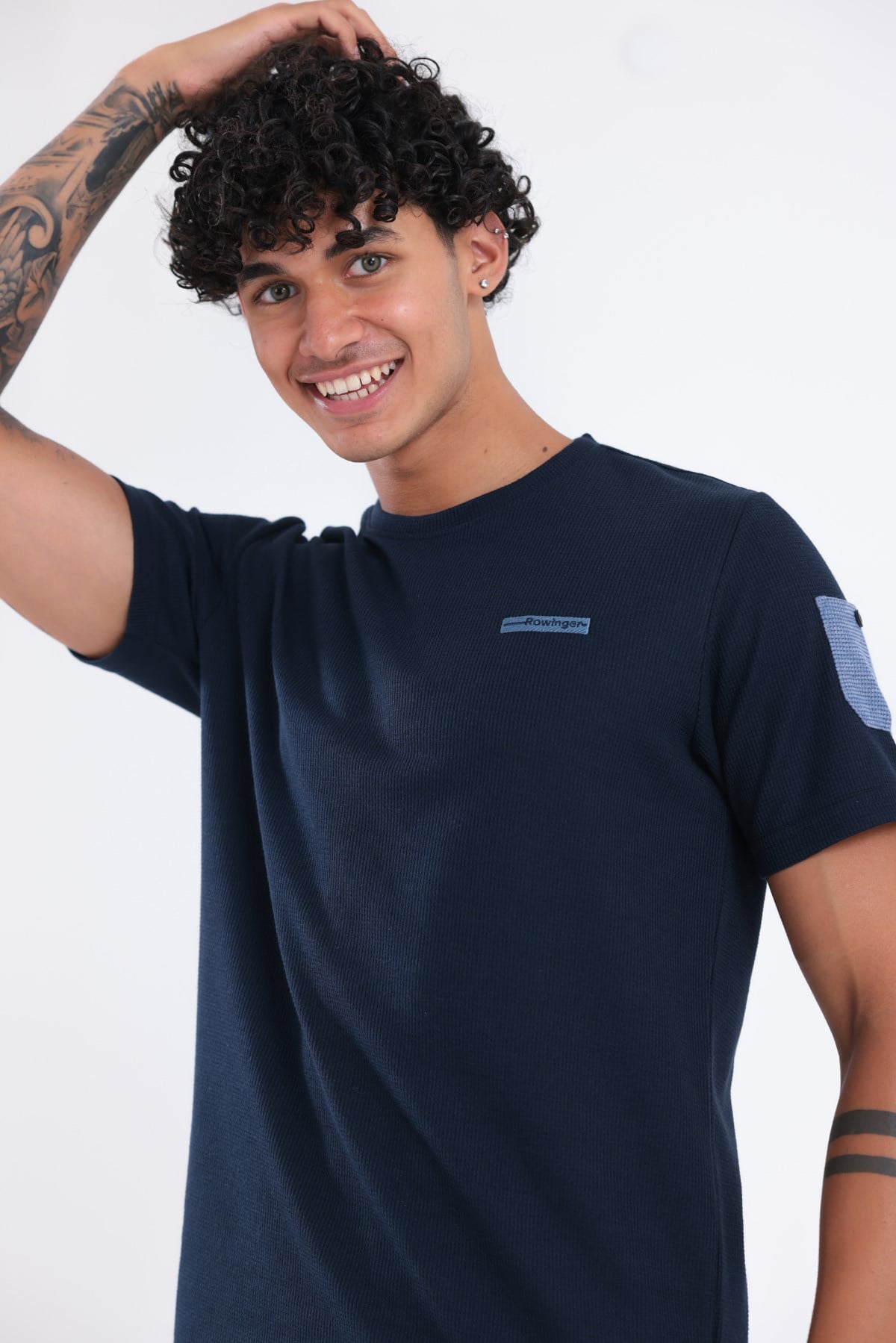 Waffle Örgü Dokulu Göğüs Logolu Kolda Mini Cep Detaylı Bisiklet Yaka Erkek Spor T-Shirt 