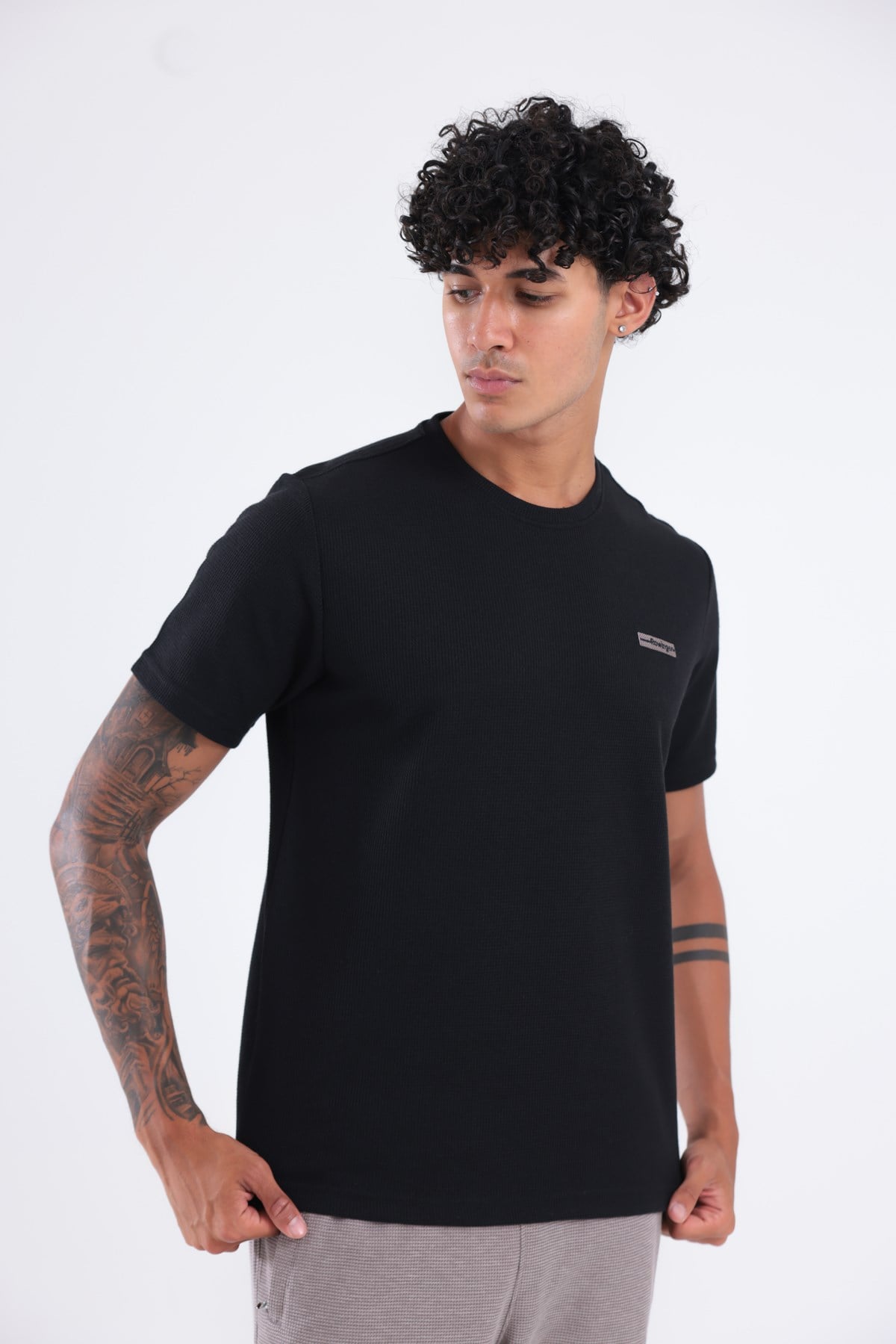 Waffle Örgü Dokulu Göğüs Logolu Kolda Mini Cep Detaylı Bisiklet Yaka Erkek Spor T-Shirt 