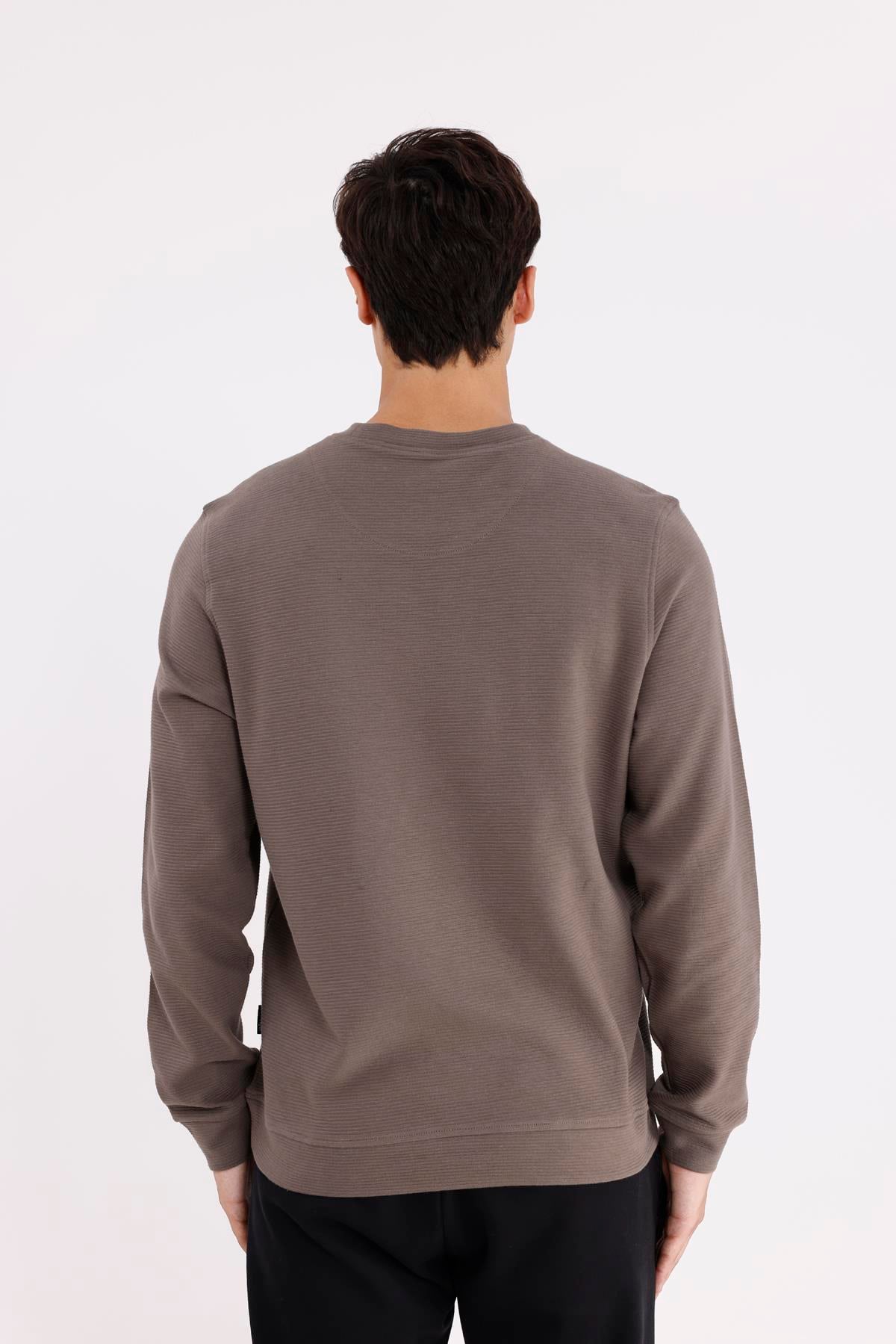 Yatay Dokulu Ottoman Yüzey Tonal Logo Detaylı Bisiklet Yaka Standart Kalıp Sweatshirt