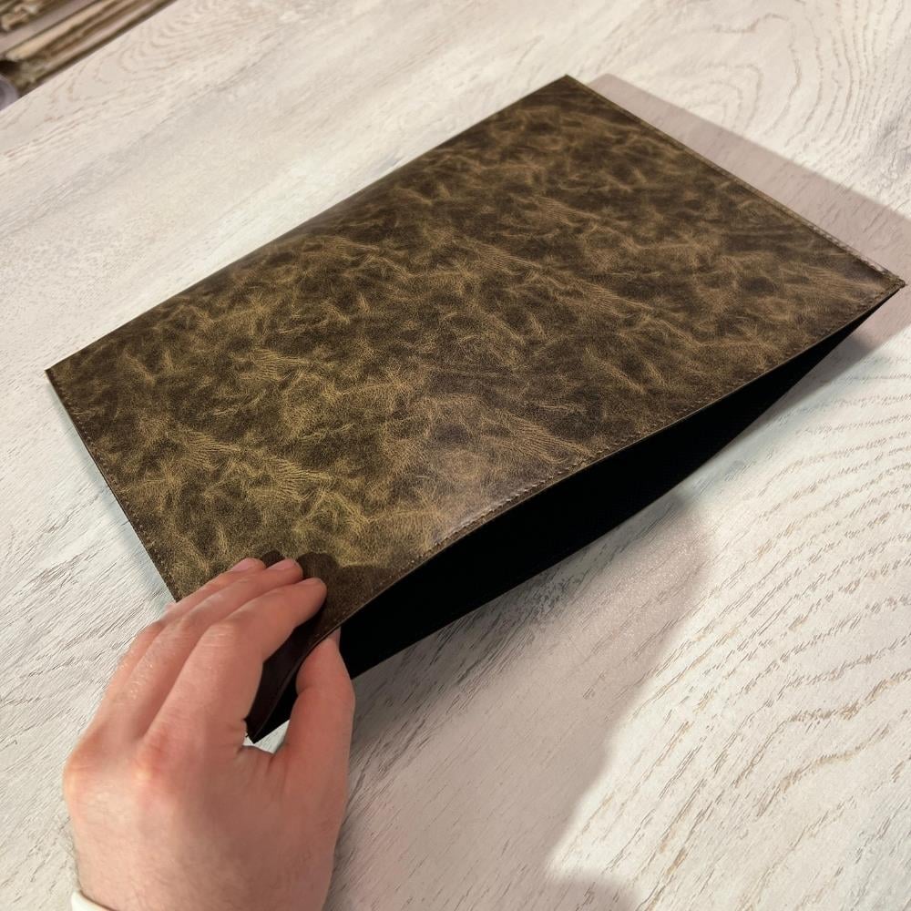 Karin Yazı Altlığı Suni Deri Hazneli 35x25 cm Açık Kahve