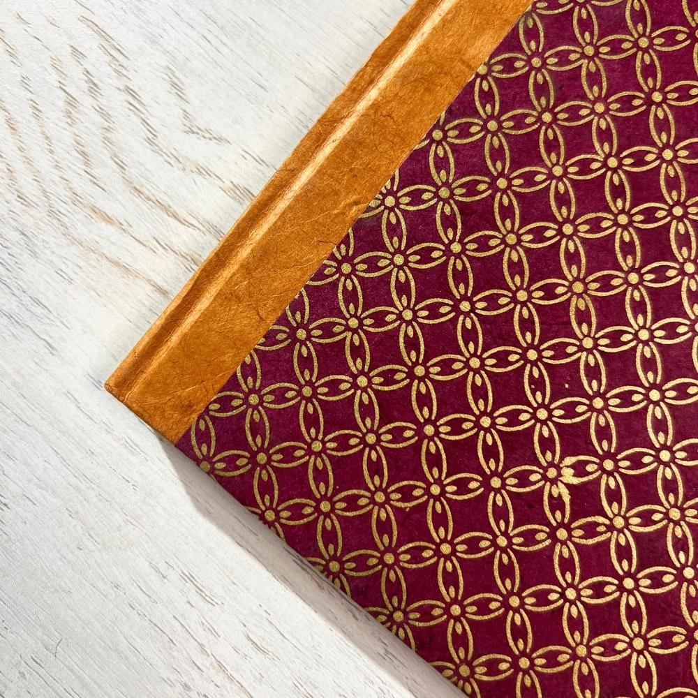 Tiryakiart El Yapımı Defter Circle Blossom Serisi 15x21 cm 80 yp 23 Bordeaux/Gold