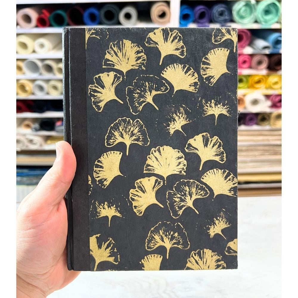 Tiryakiart El Yapımı Defter Ginkgo Serisi 15x21 cm 80 yp 73 Raven/Gold