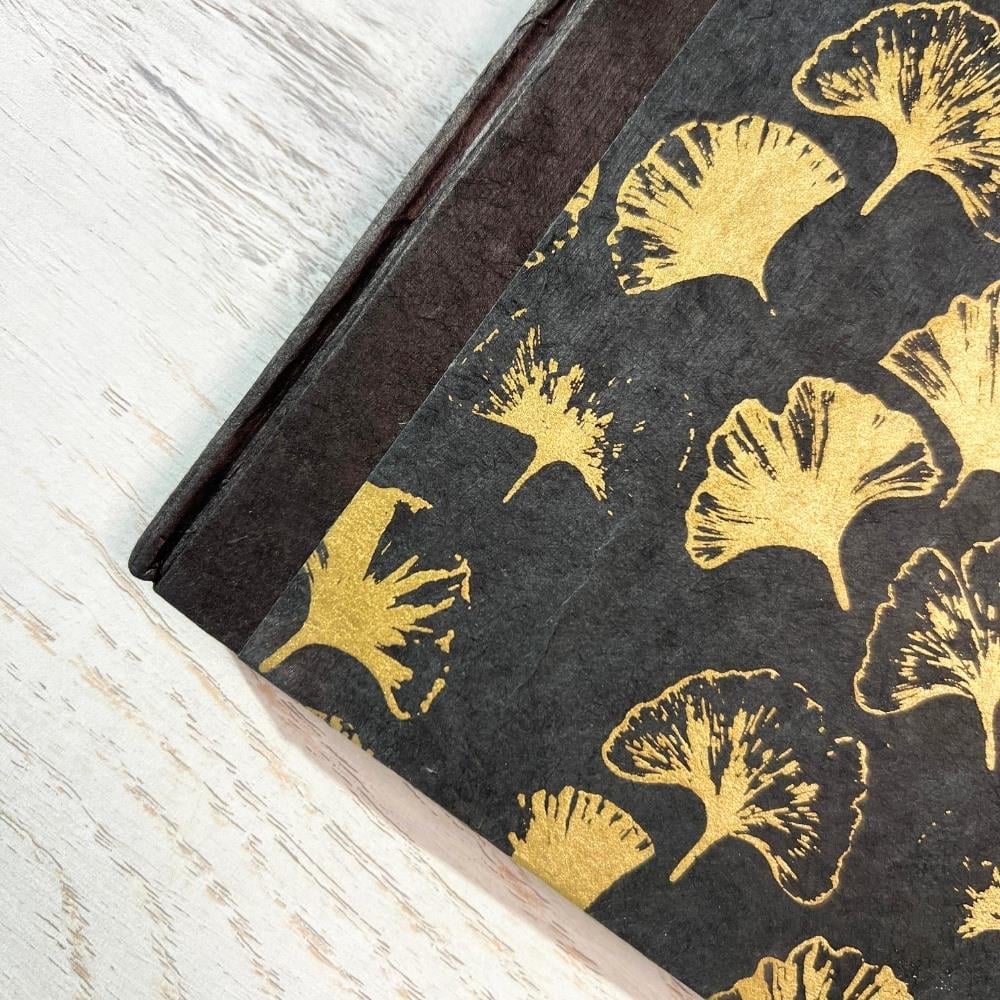 Tiryakiart El Yapımı Defter Ginkgo Serisi 15x21 cm 80 yp 73 Raven/Gold