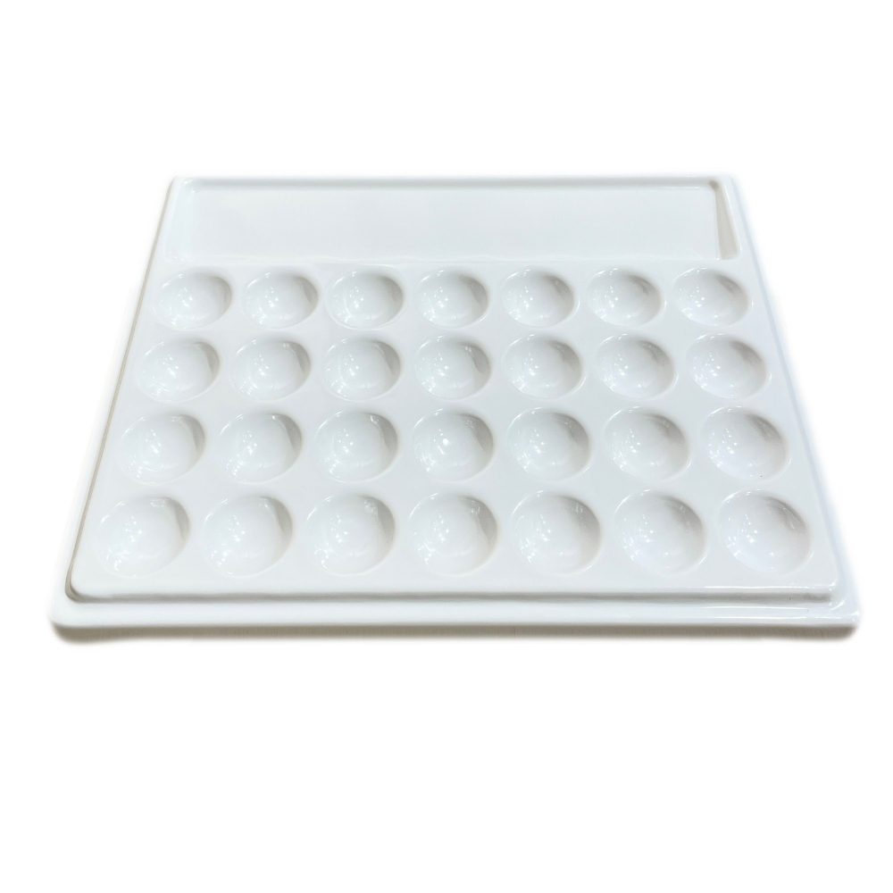 Vera Sanat Sert Plastik Palet 28 Godeli Fırça Bölmeli 15x18 cm