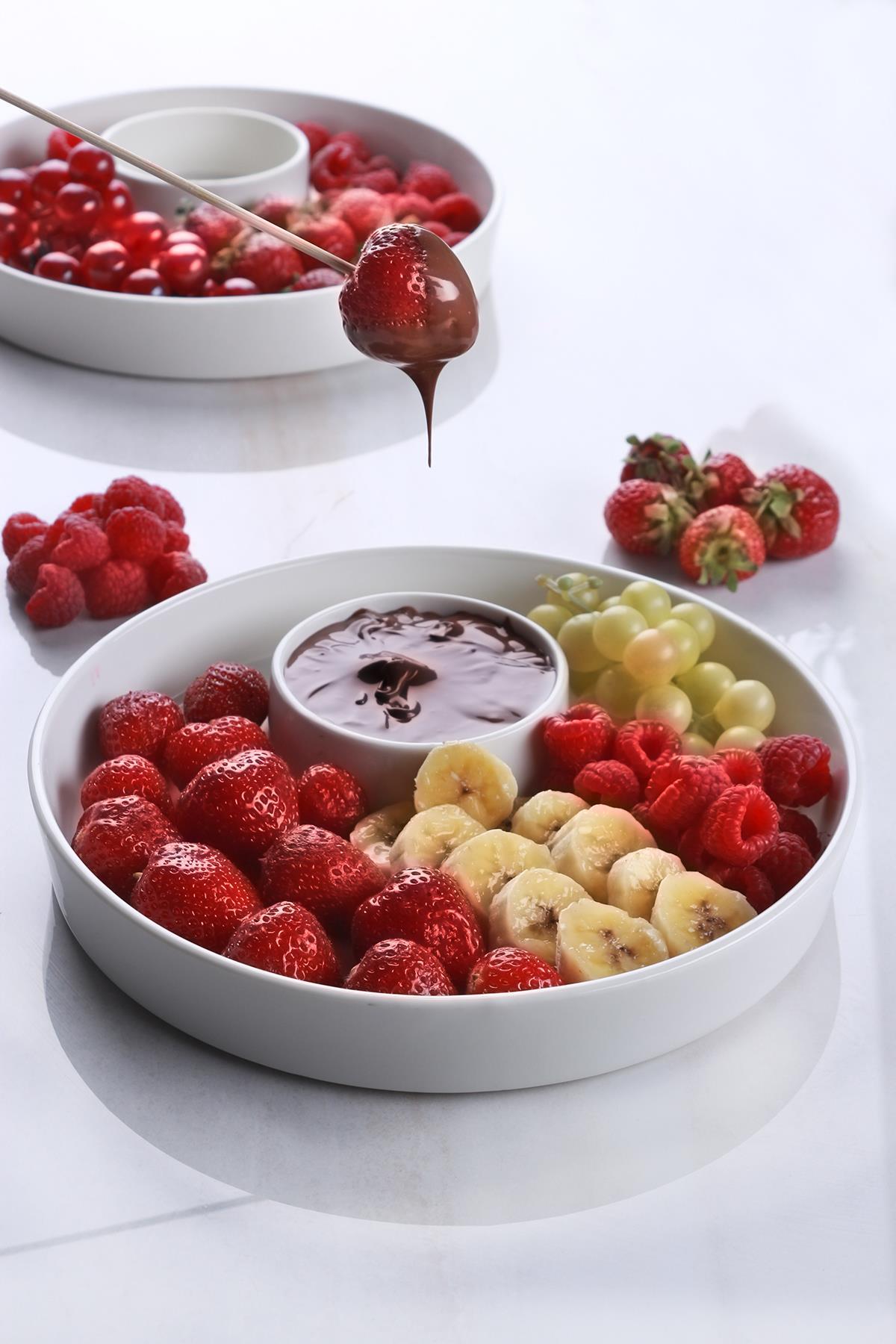 La Pure Yuvarlak Porselen Fondü Tabağı 23 Cm