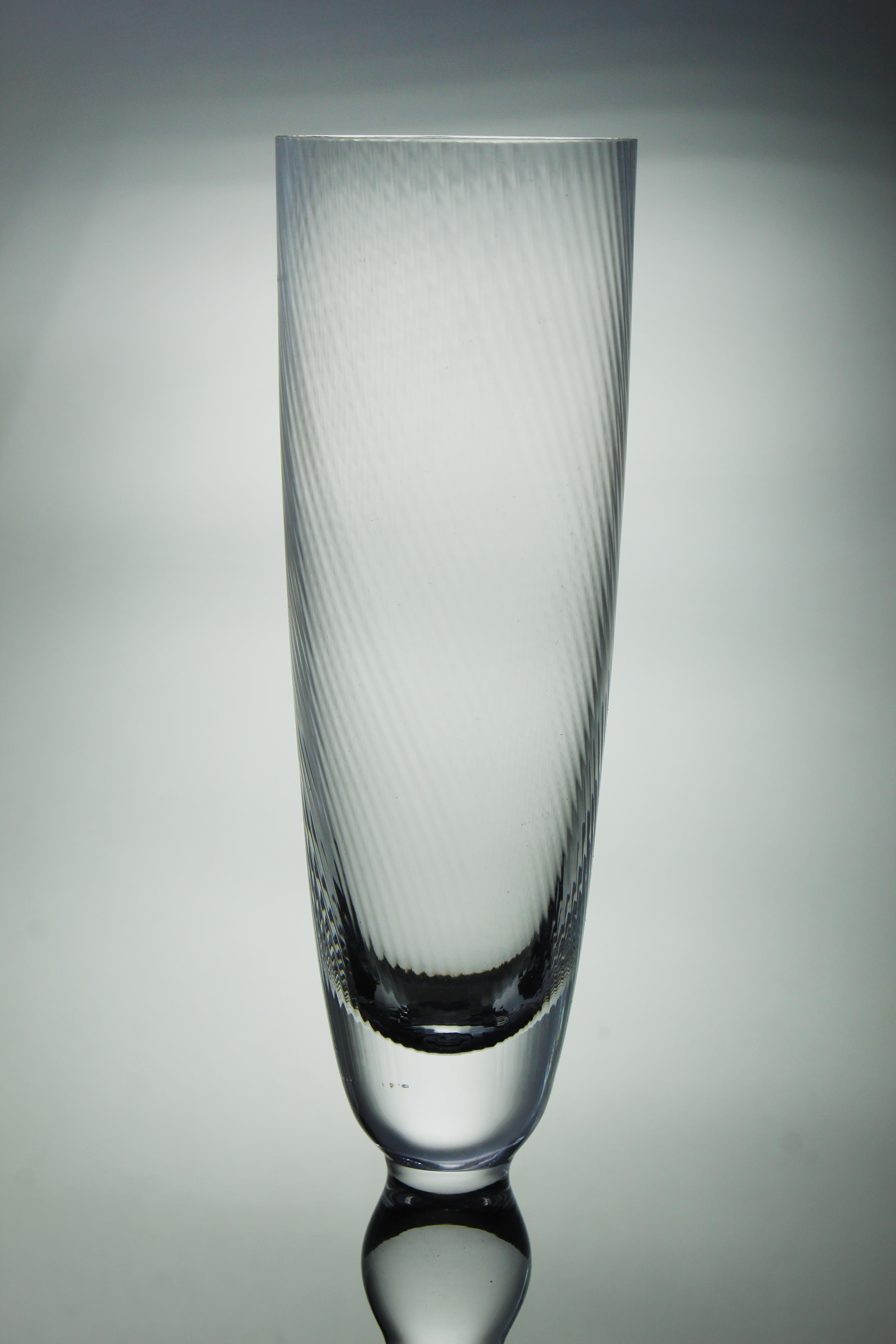 Paşabahçe Denizlicam El İmalatı Kristal Optikli Şampanya Kadeh 1 Adet 555856 31073