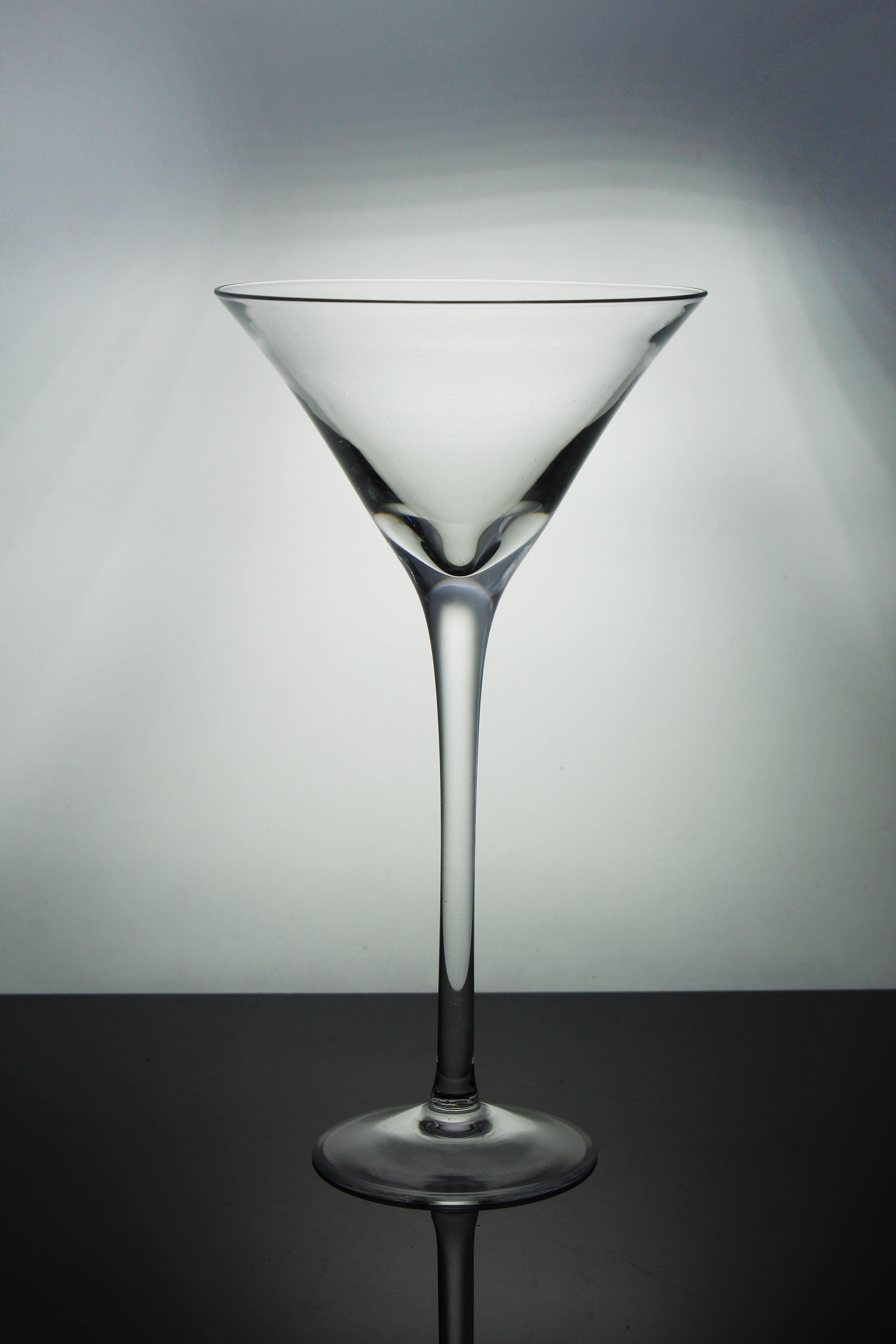 Paşabahçe Kristal El İmalatı Ayaklı Büyük Boy Martini Kadeh 1 Adet 642021 11186