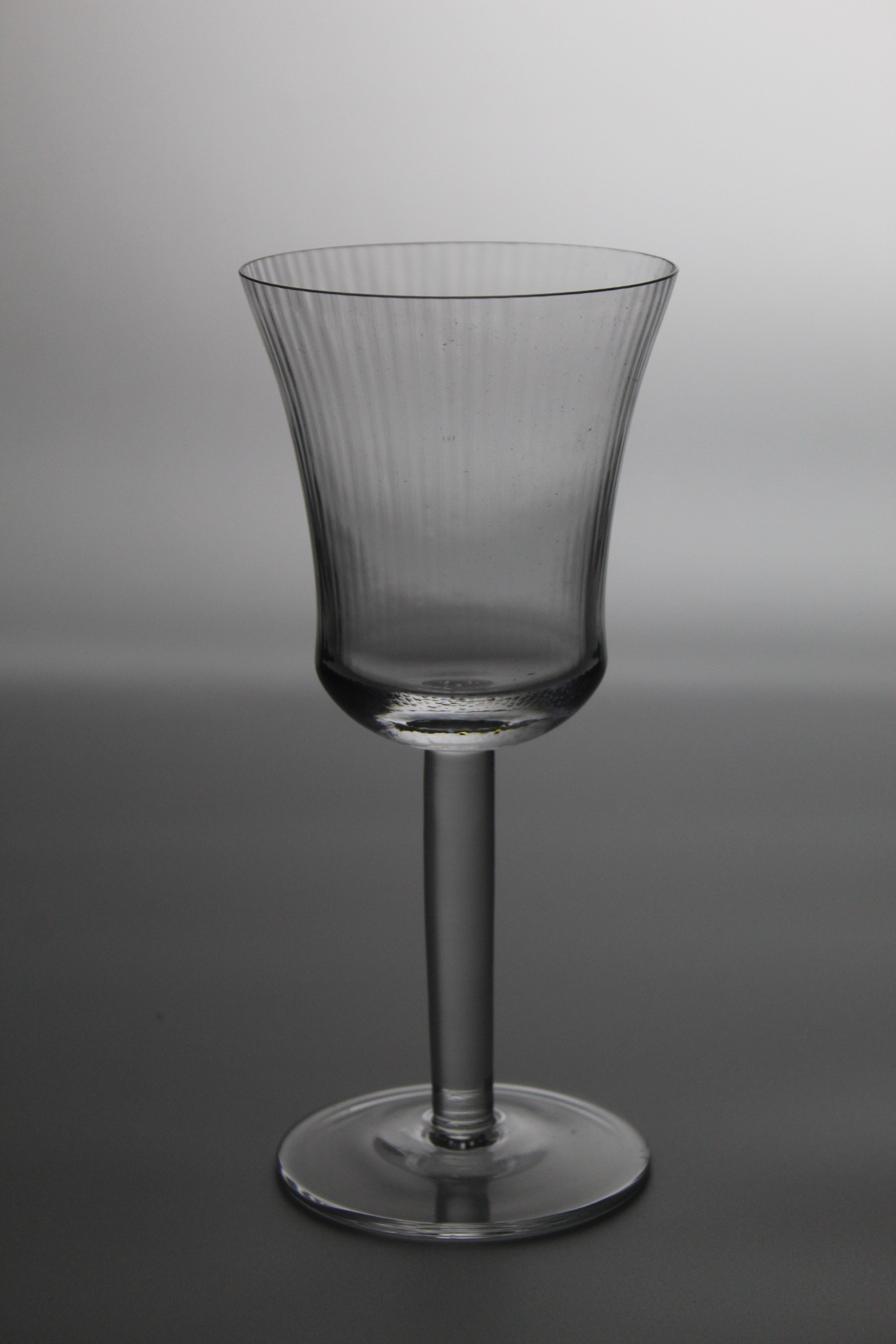 Paşabahçe Kristal Optikli Şarap Bardağı 1 Adet 11048