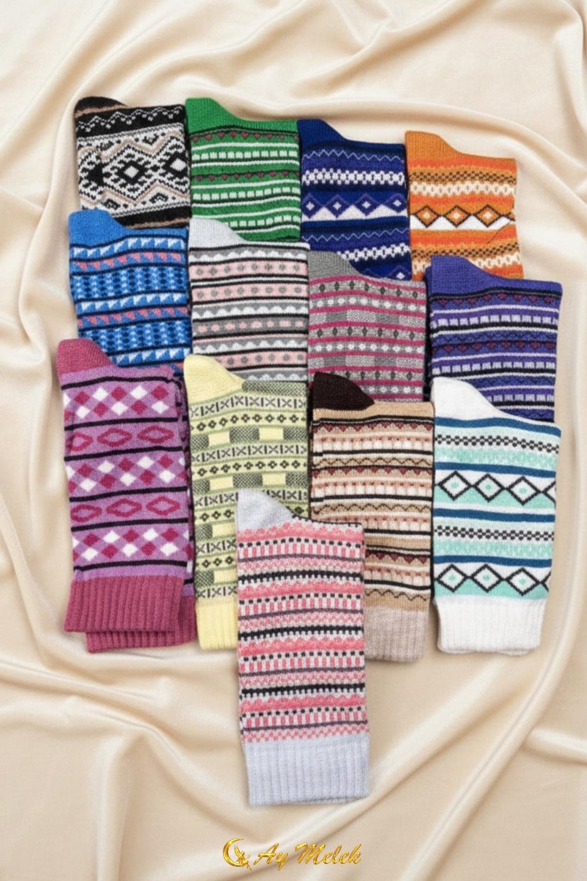 Kadın Erkek (3 çift) Termal Etkili Kışlık Dikişsiz Yün Çorap (PARFÜM YIKAMALI)