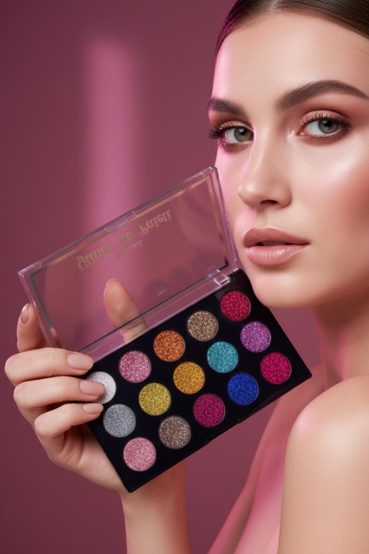 Kadın Gliter Simli Parlak Pigmentli 15`li Göz Far Paleti