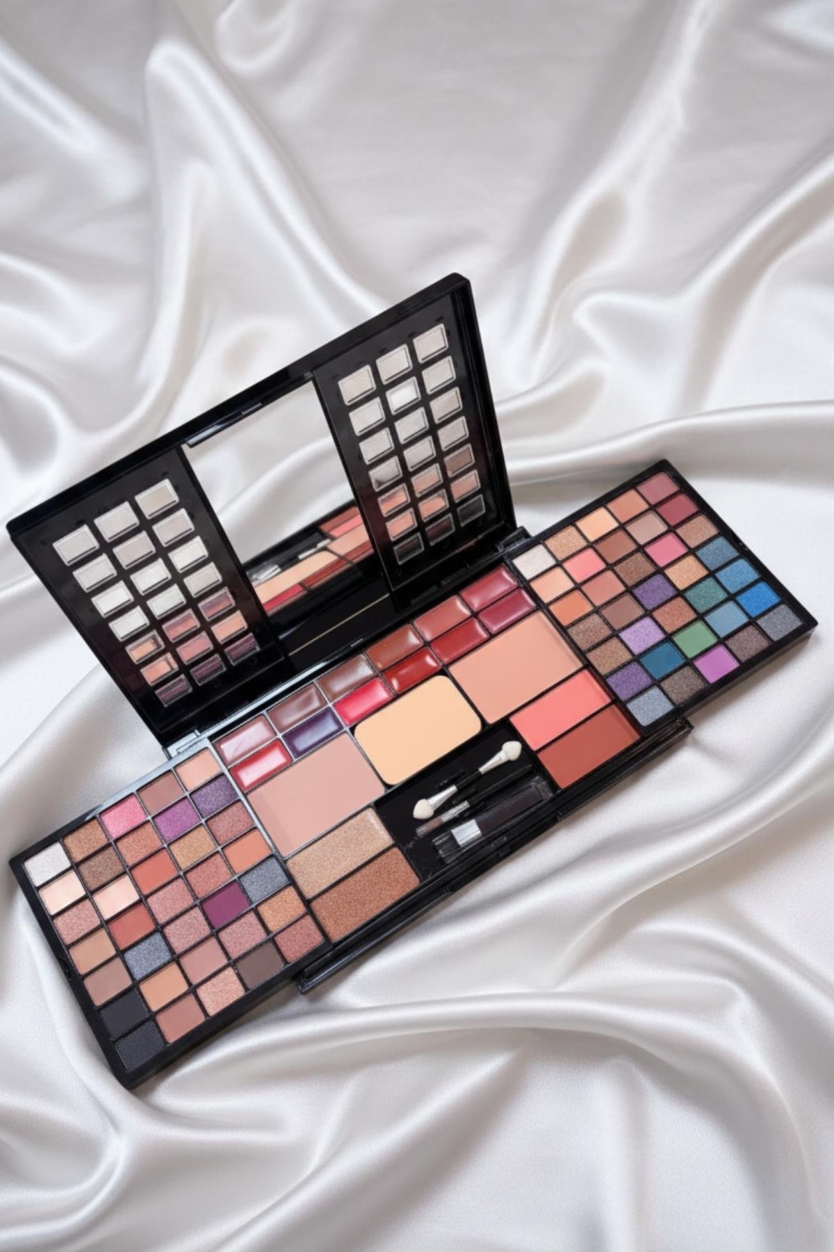 Kadın Kozmetik Çekmeceli Aynalı Göz Far Paleti