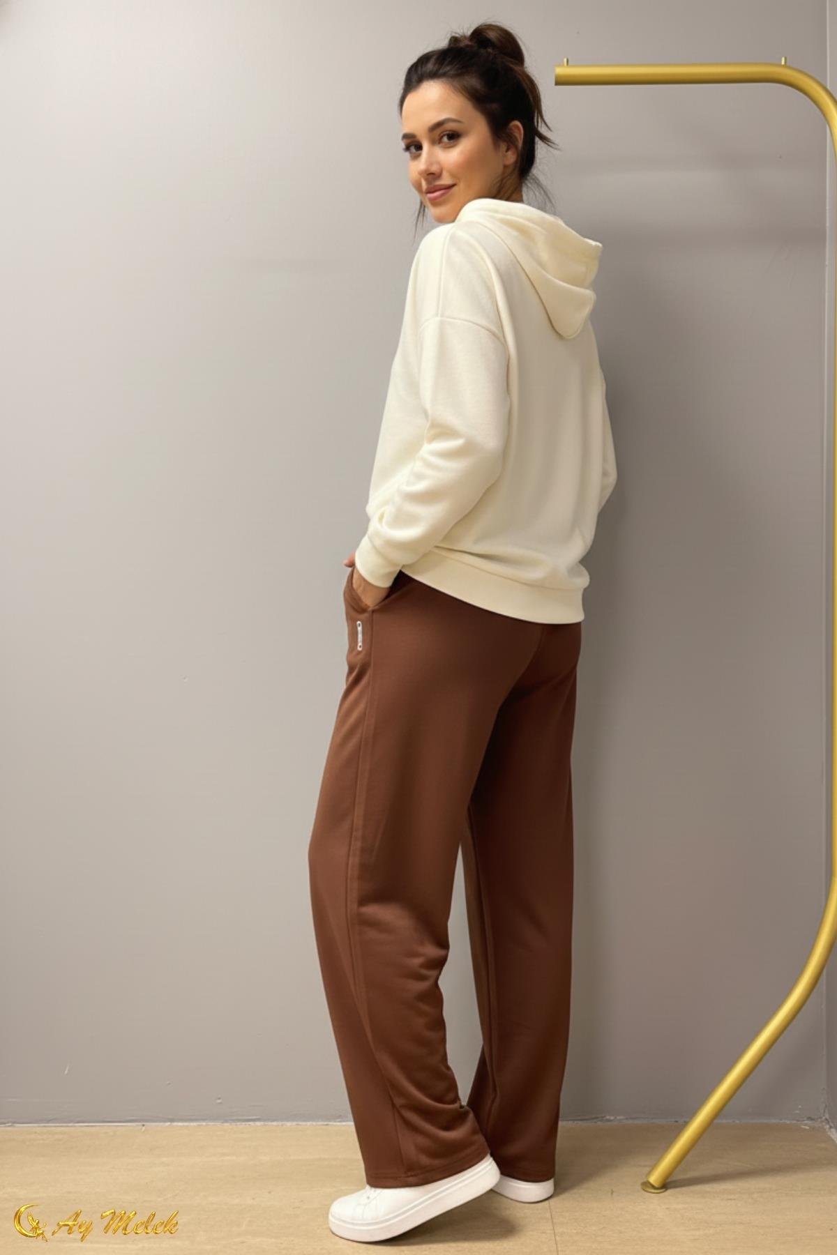 Kadın Pamuklu Dokuma Bol Kesim Geniş Paça Pantolon