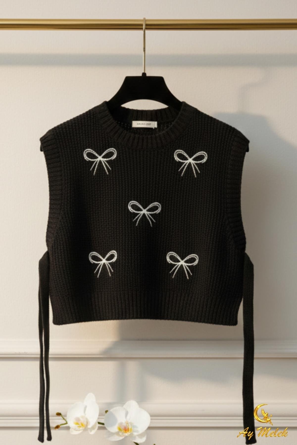 Kadın Triko Bisiklet Yaka Bağlamalı Fiyonk Detaylı Süveter