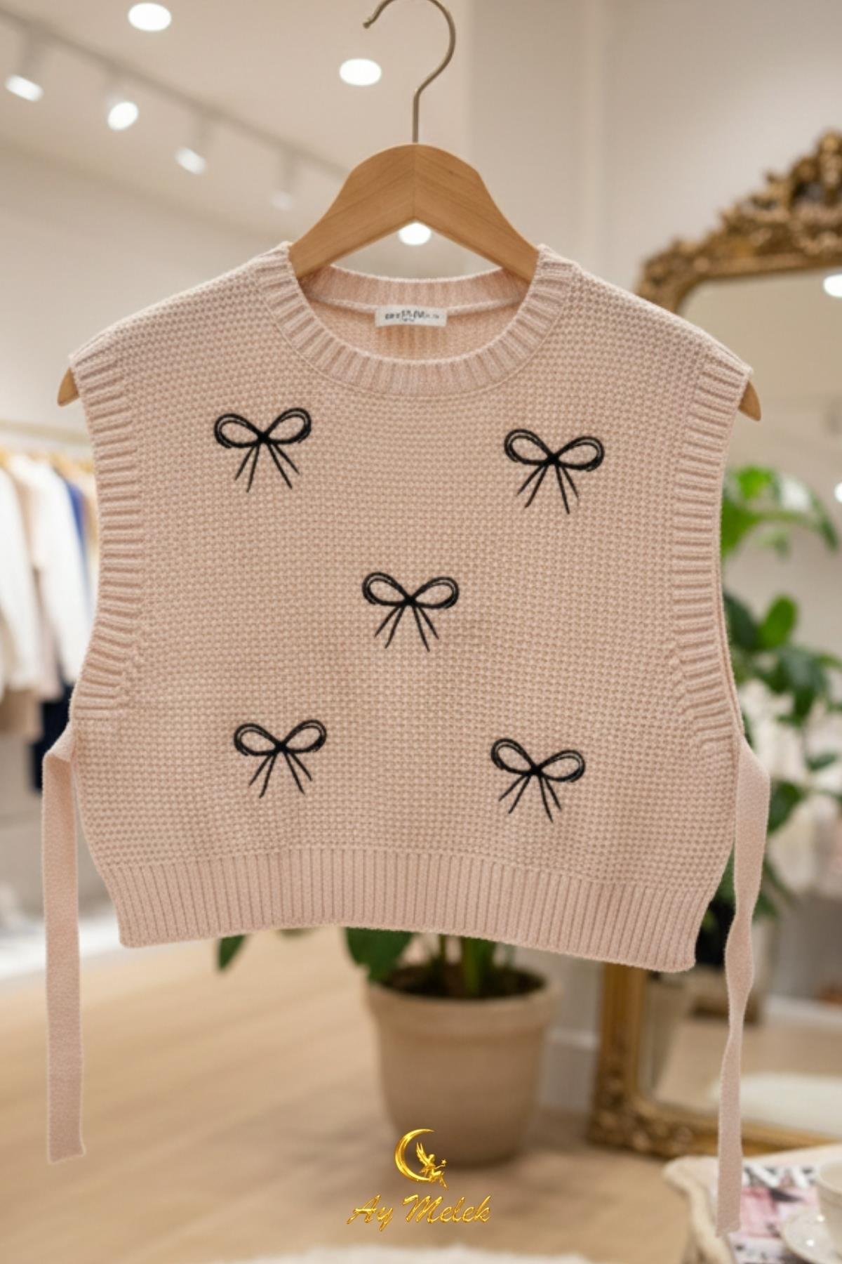 Kadın Triko Bisiklet Yaka Bağlamalı Fiyonk Detaylı Süveter