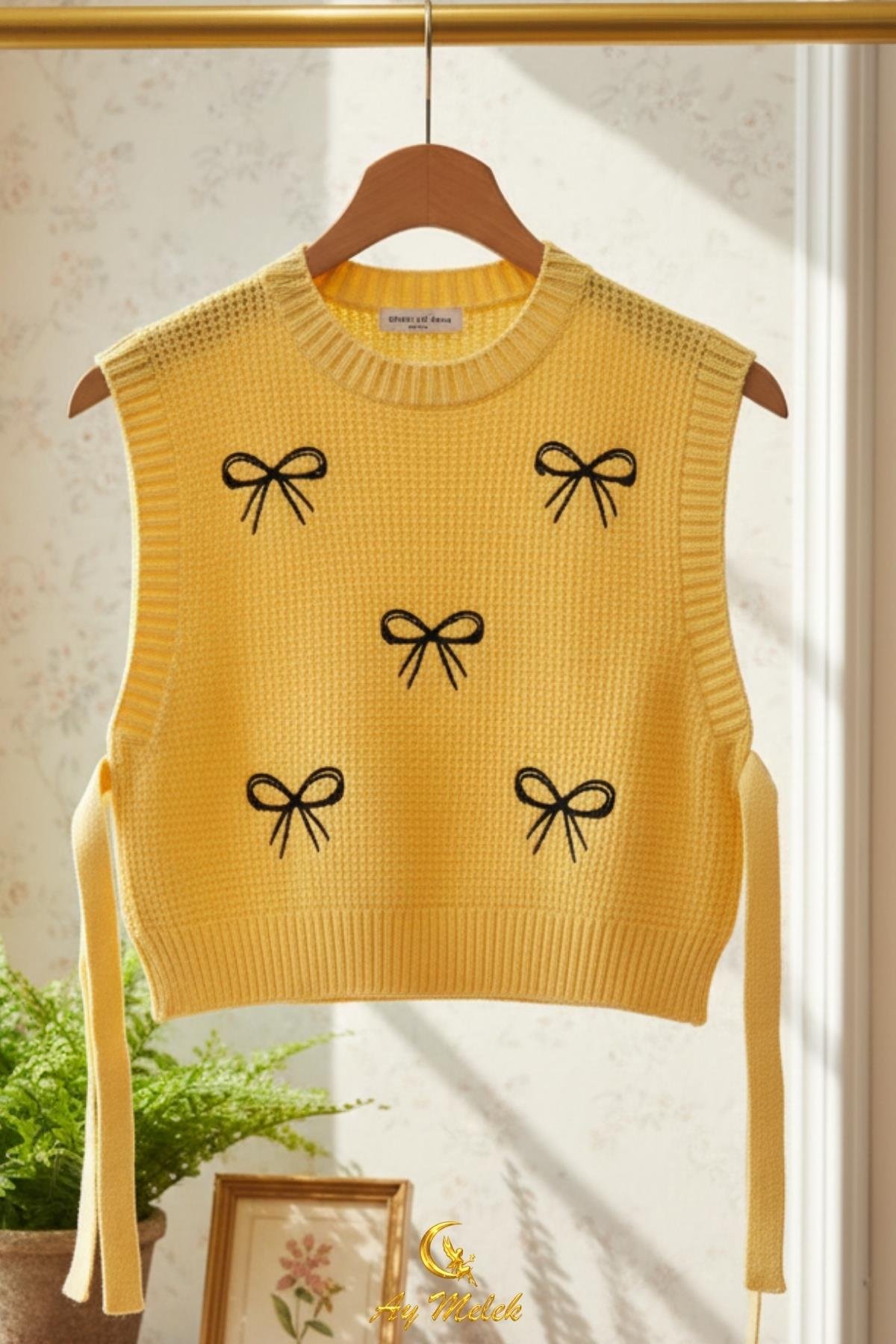 Kadın Triko Bisiklet Yaka Bağlamalı Fiyonk Detaylı Süveter