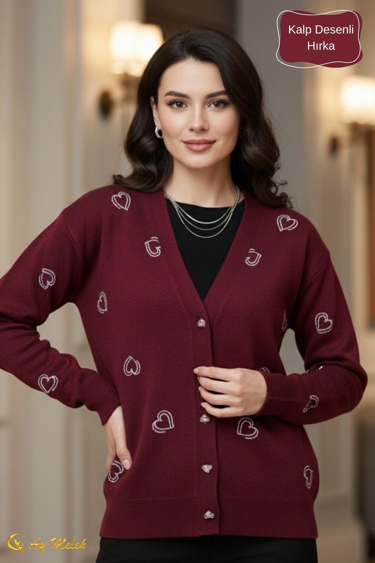 Kadın Triko Hırka Yumuşak V Yaka Kalpli Düğmeli Kazak