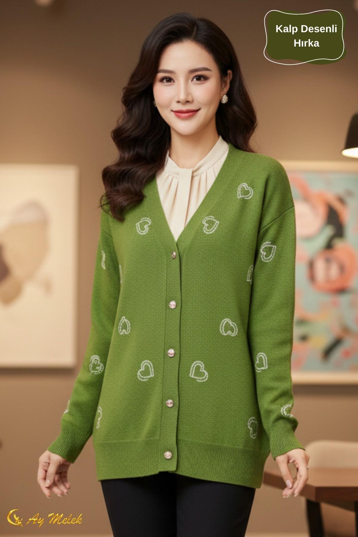 Kadın Triko Hırka Yumuşak V Yaka Kalpli Düğmeli Kazak