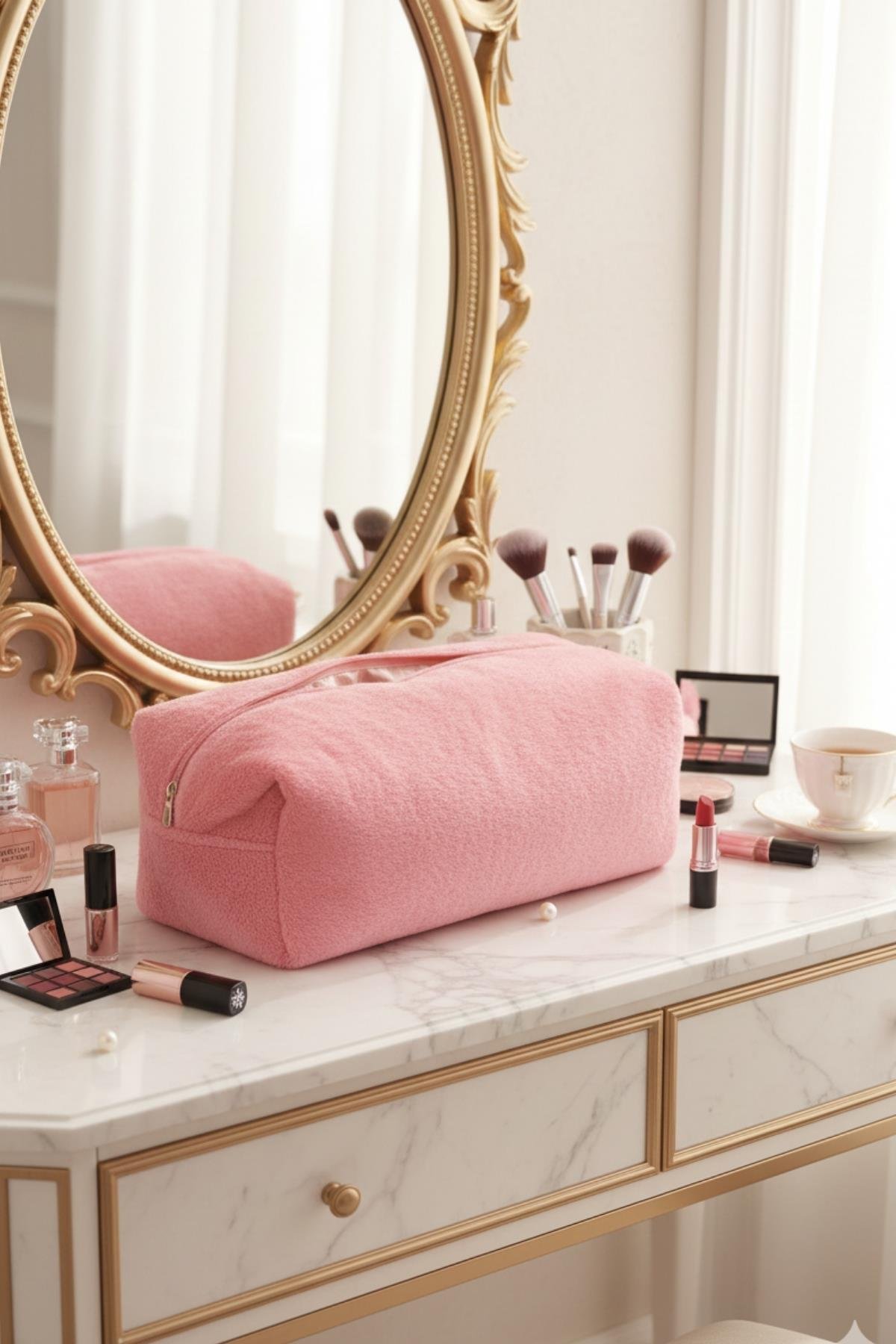Yumuşak Peluş Makyaj Çantası Büyük Boy Seyahat ve Konforlu Çanta