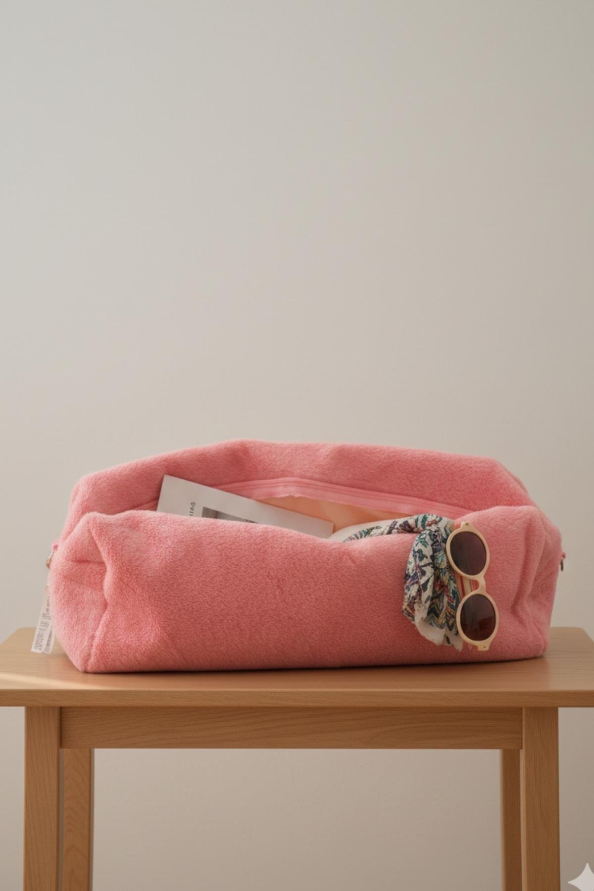 Yumuşak Peluş Makyaj Çantası Büyük Boy Seyahat ve Konforlu Çanta