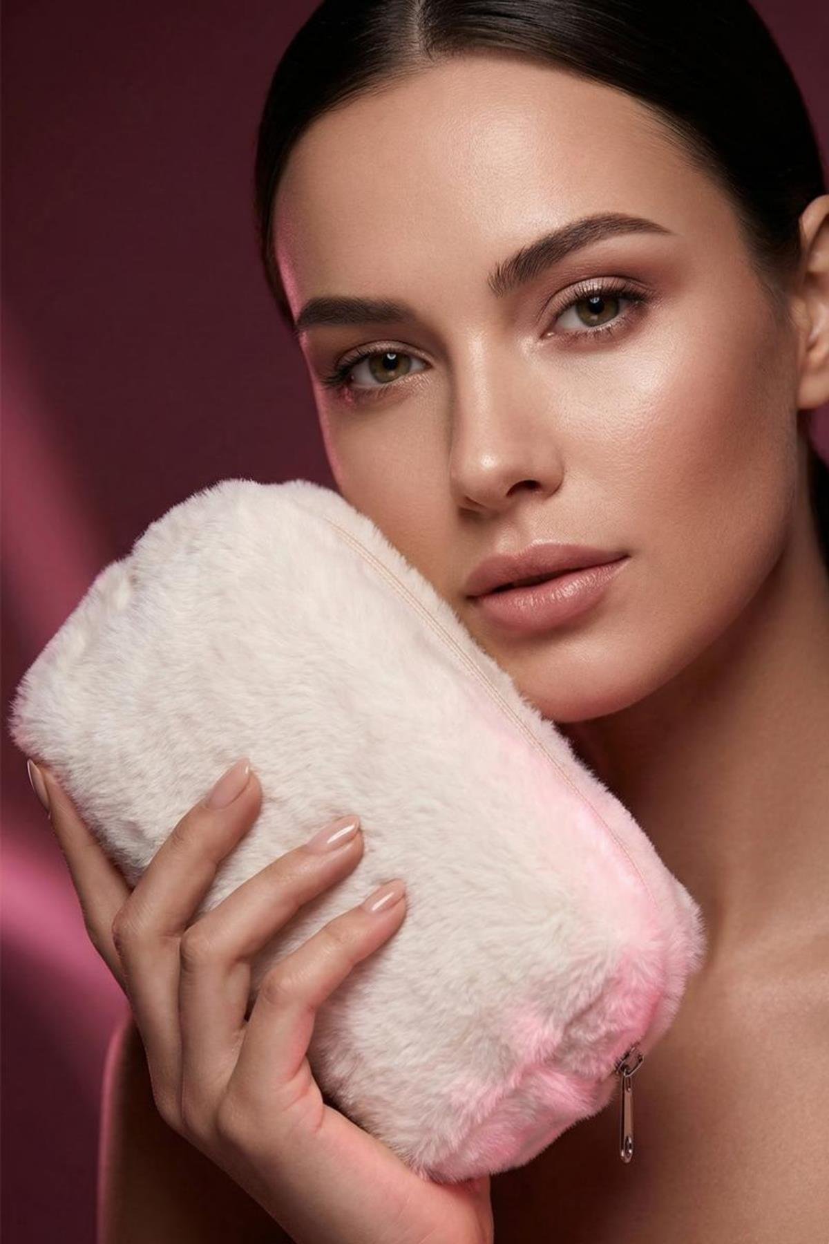 Yumuşak Peluş Makyaj Çantası Seyahat ve Kozmetik Düzenleyici Çanta