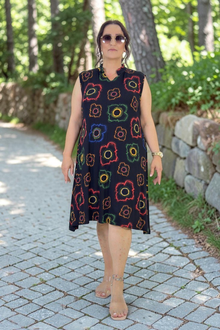 POLO YAKA ASİMETRİK KESİM JOPONE KOL(KOLSUZ) ETNİK DESENLİ BATTAL BÜYÜK BEDEN PENYE ELBİSE
