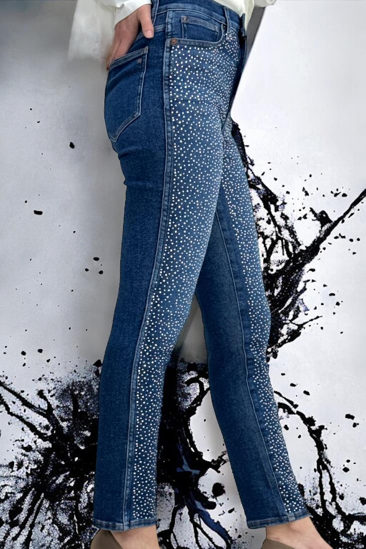 BÜYÜK BEDEN TAŞ İŞLEMELİ FUL LİKRALI MOM JEANS KADIN KOT PANTOLON