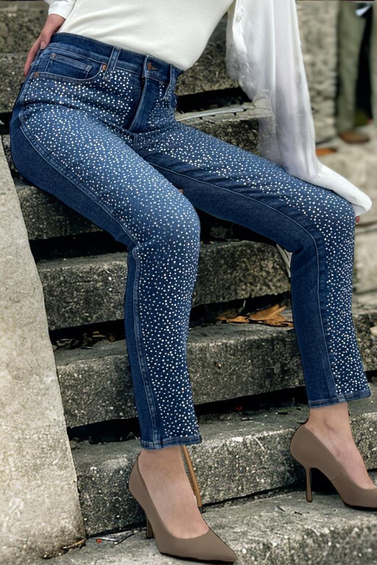 BÜYÜK BEDEN TAŞ İŞLEMELİ FUL LİKRALI MOM JEANS KADIN KOT PANTOLON