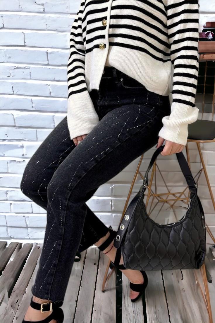 TAŞ İŞLEMELİ FULL LİKRALI MOM JEAN KOT PANTOLON