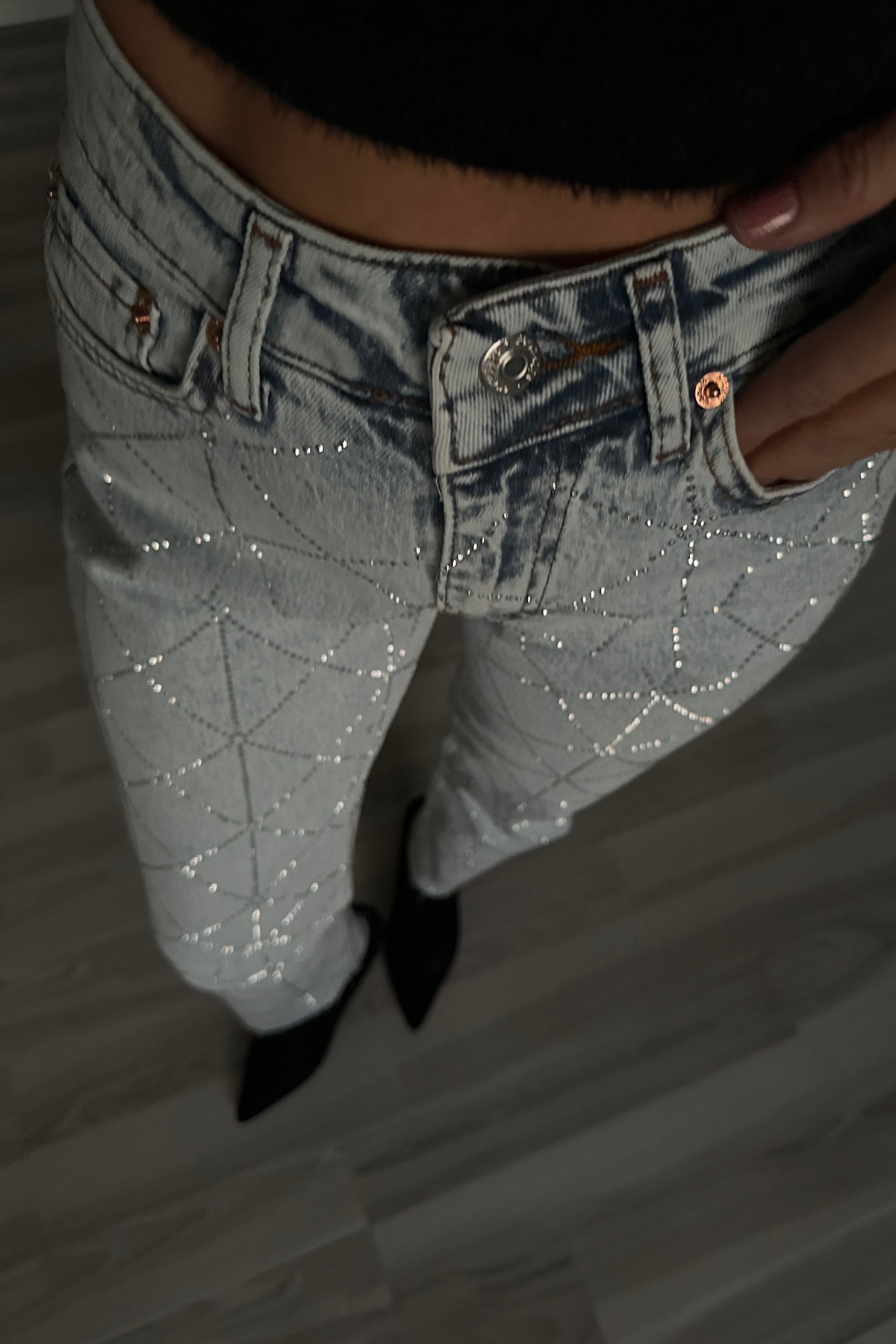 Asimetrik Işıltılı Straight Denim