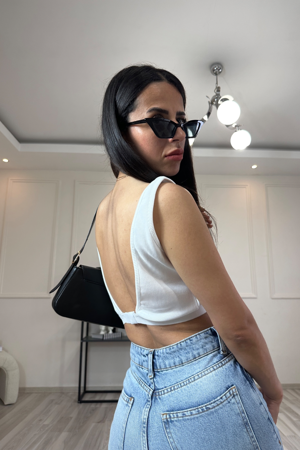 Beyaz Sta Fitilli Sırtı Açık Crop